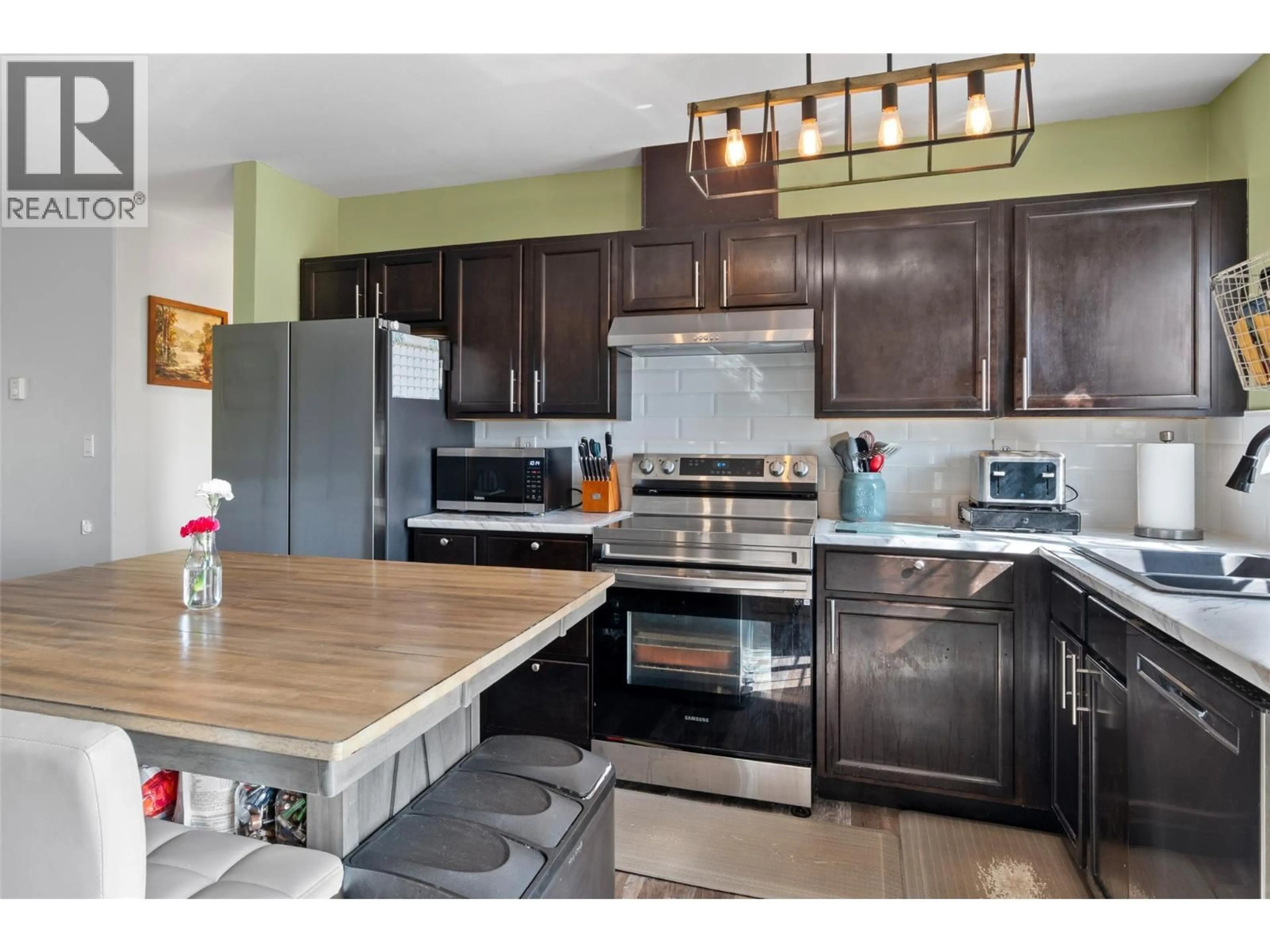 Open concept kitchen, unknown for 4 - 1876 TRANQUILLE ROAD, Kamloops British Columbia V2B3L8