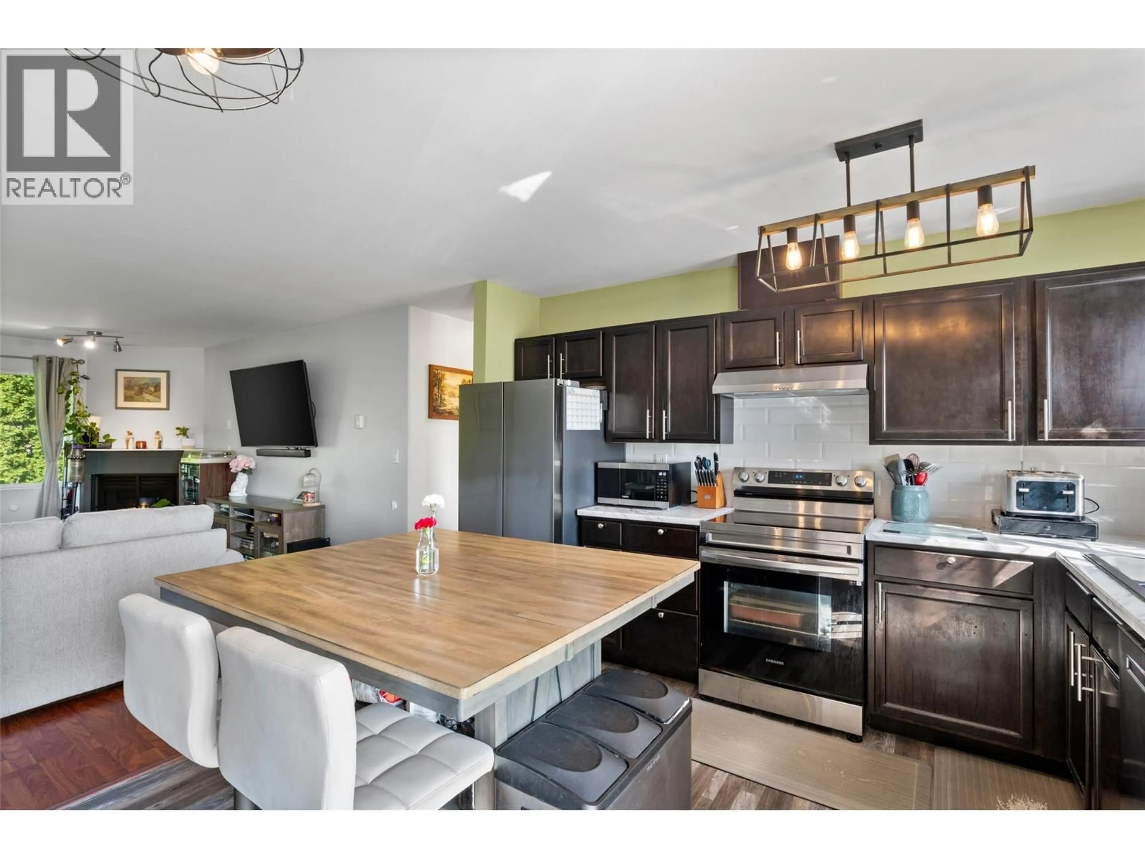 Open concept kitchen, unknown for 4 - 1876 TRANQUILLE ROAD, Kamloops British Columbia V2B3L8