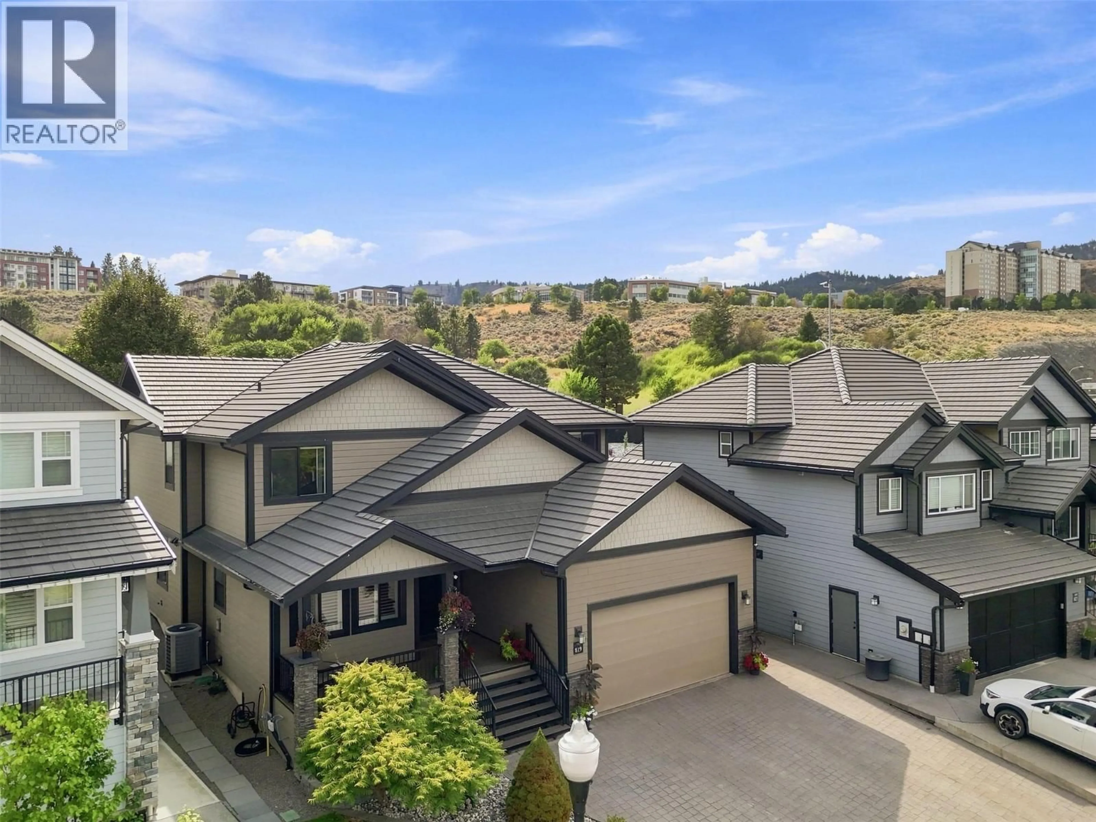 A pic from outside/outdoor area/front of a property/back of a property/a pic from drone, mountain view for 819 FERNIE COURT, Kamloops British Columbia V2C0A7