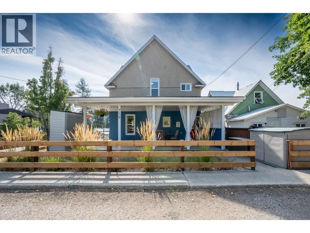 715 72ND AVENUE, Grand Forks 2