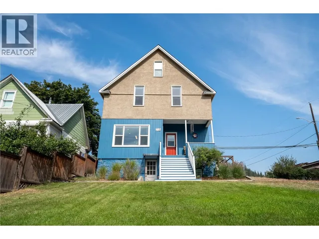 715 72ND AVENUE, Grand Forks 5