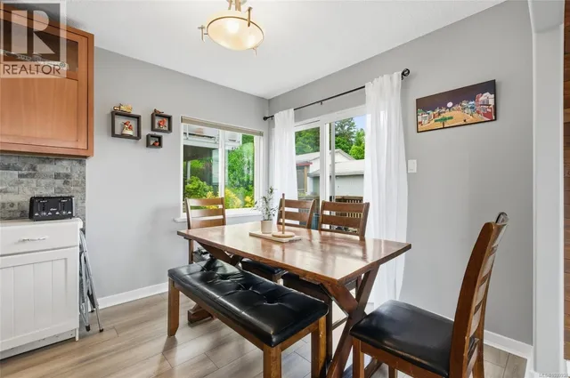 430 DAVIS ROAD, Ladysmith 4