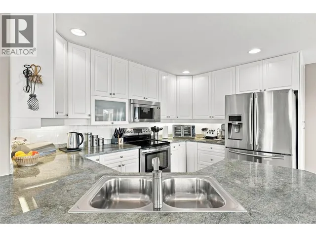 2003 MUIRFIELD ROAD, Kamloops 5