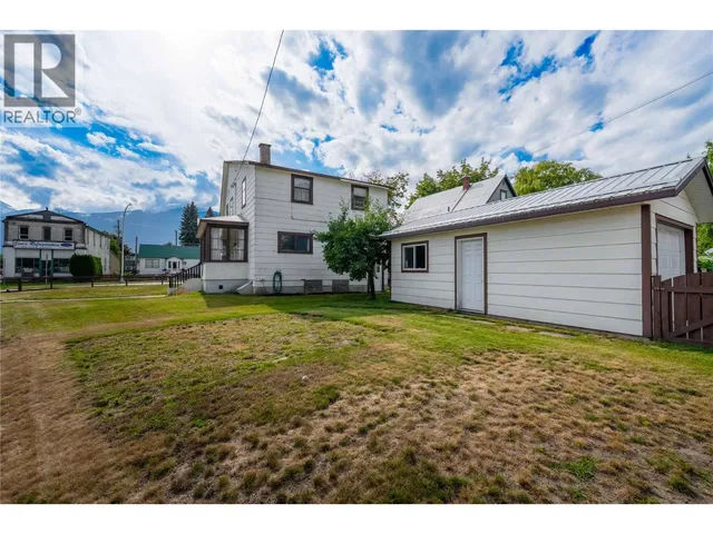 514 FOURTH STREET EAST, Revelstoke 4