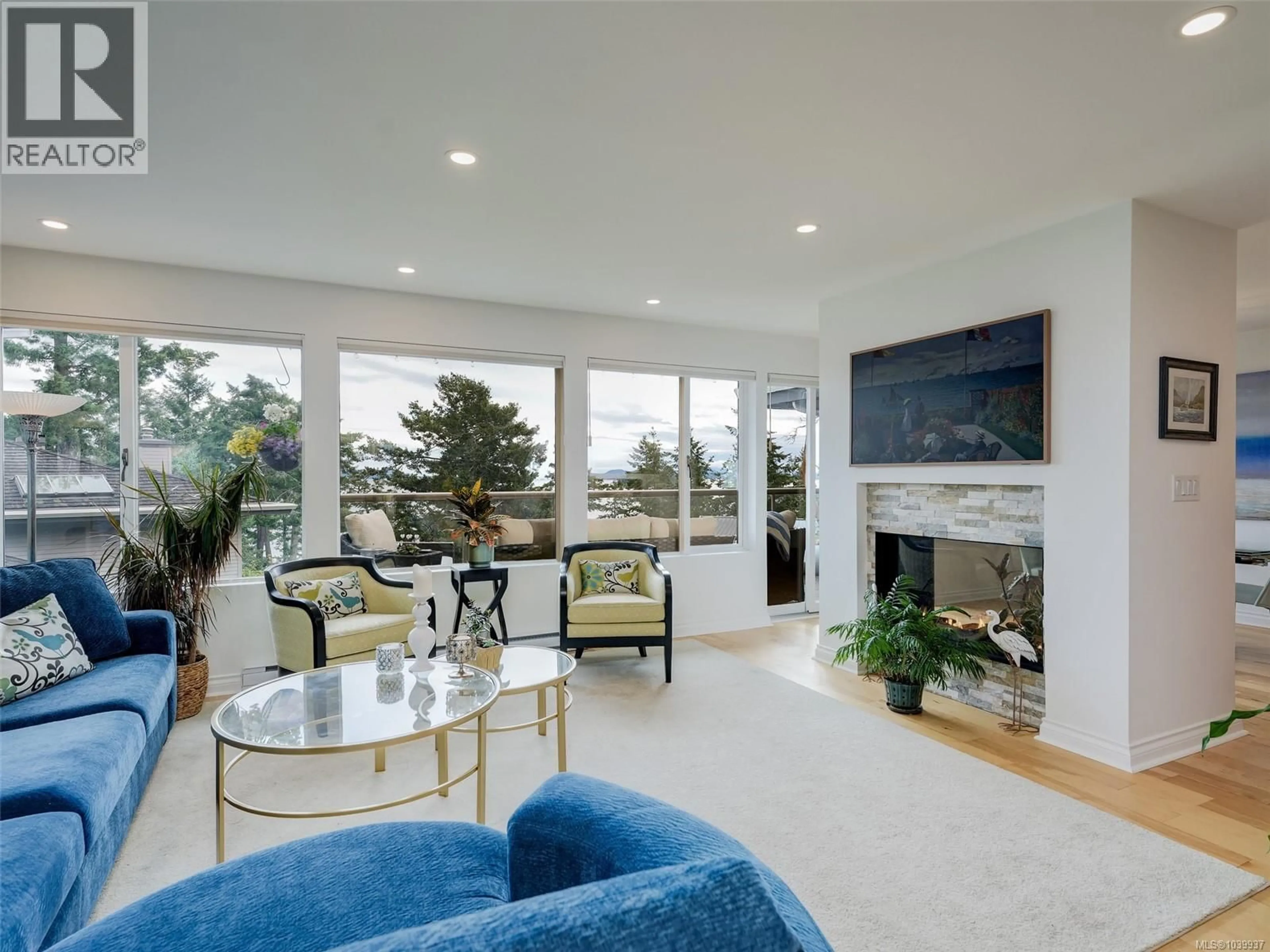 Living room with furniture, unknown for 29 - 2353 HARBOUR ROAD, Sidney British Columbia V8L3X8