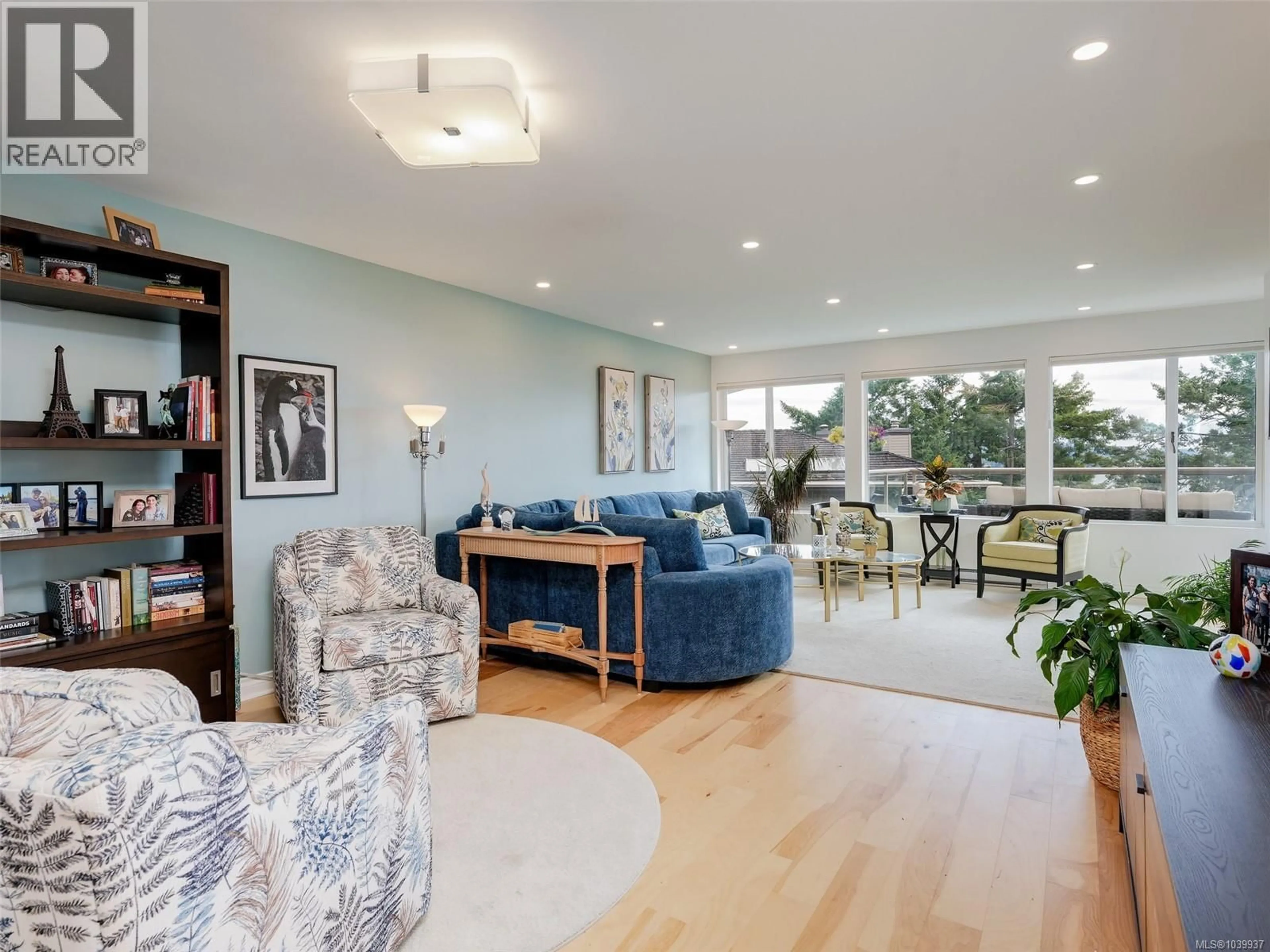 Living room with furniture, unknown for 29 - 2353 HARBOUR ROAD, Sidney British Columbia V8L3X8