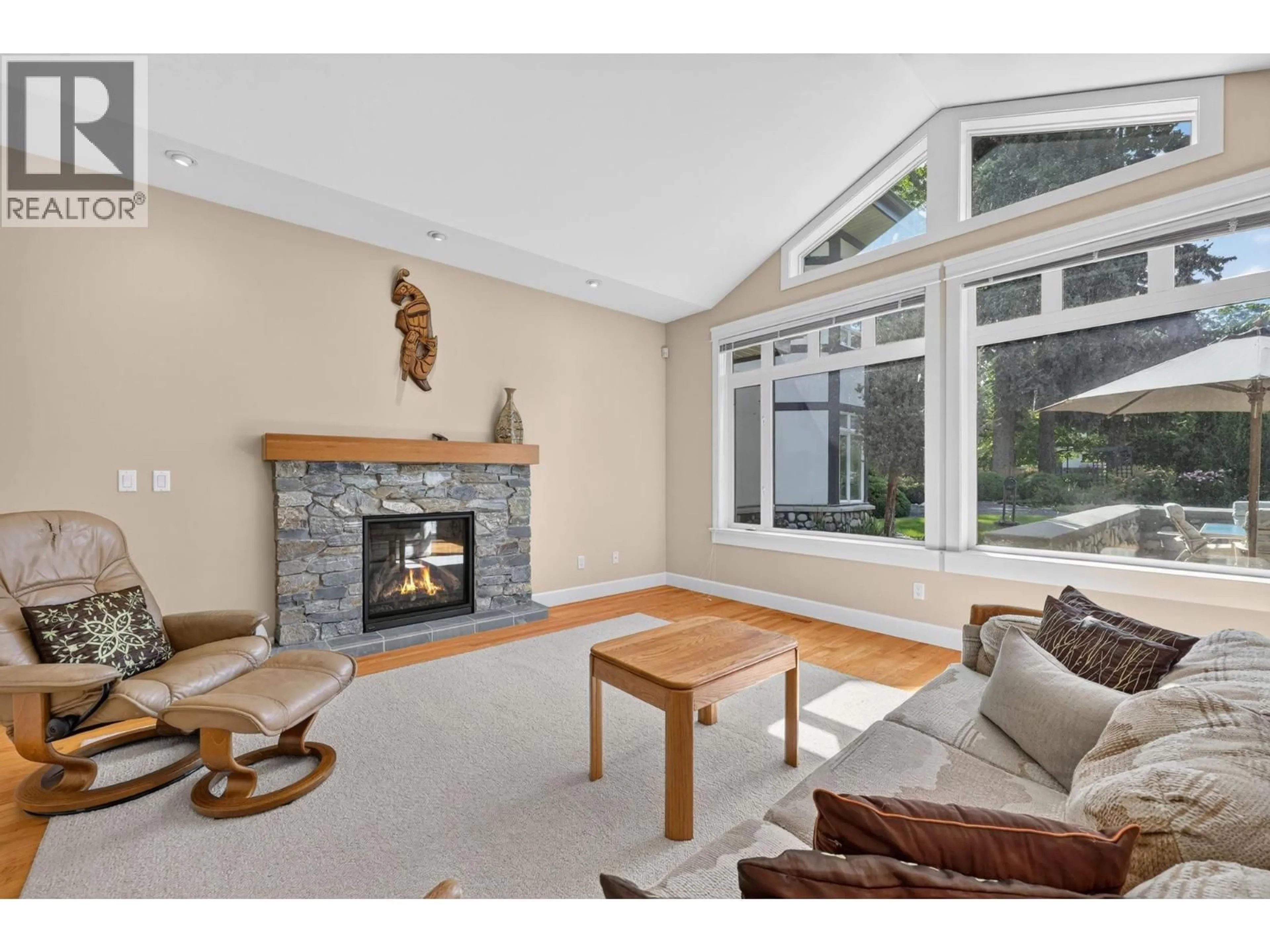 Living room with furniture, unknown for 109 - 1986 BOWES STREET, Kelowna British Columbia V1Y3C3