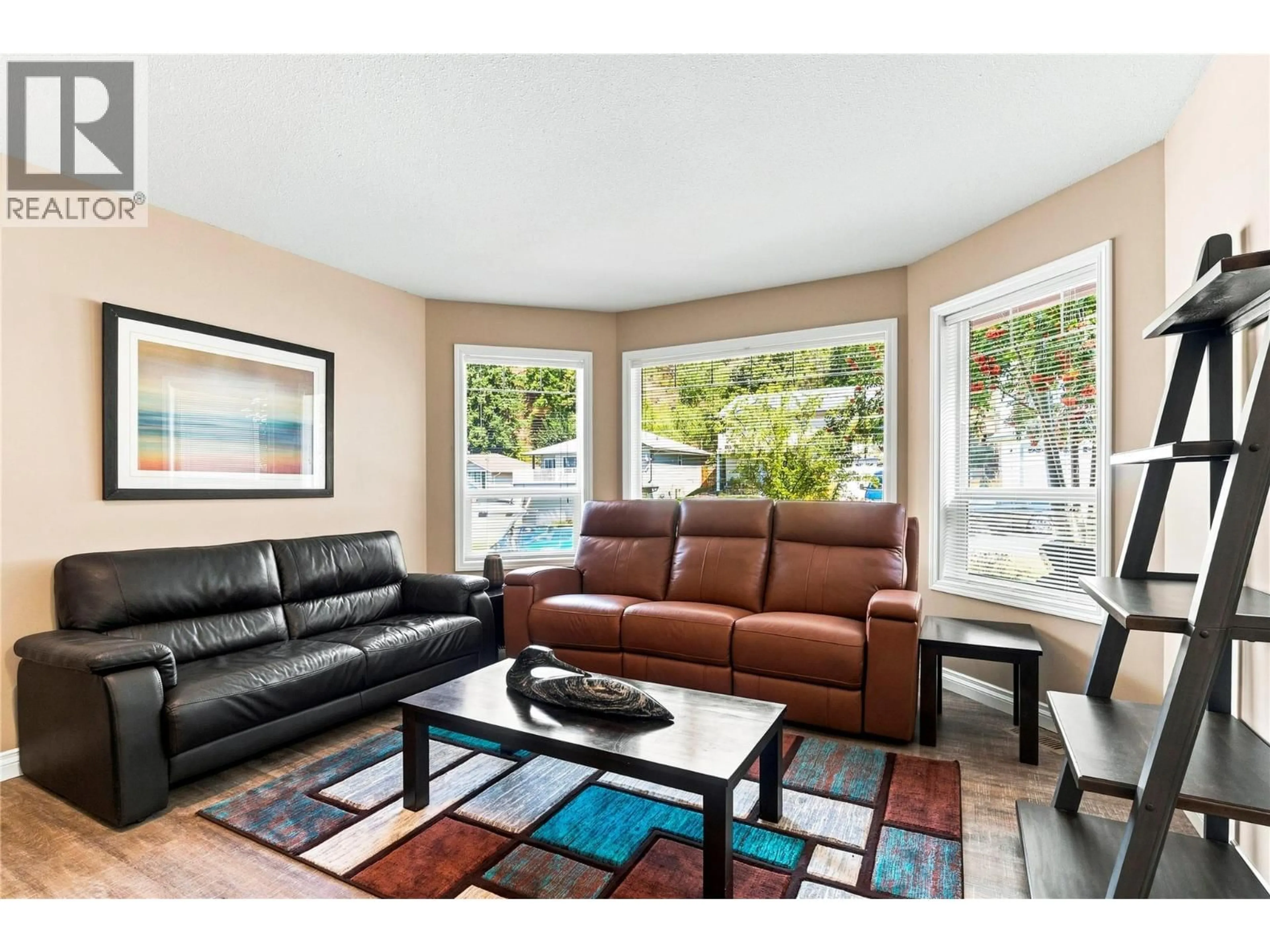 Living room with furniture, unknown for 831 37 STREET SOUTHEAST, Salmon Arm British Columbia V1E3M2