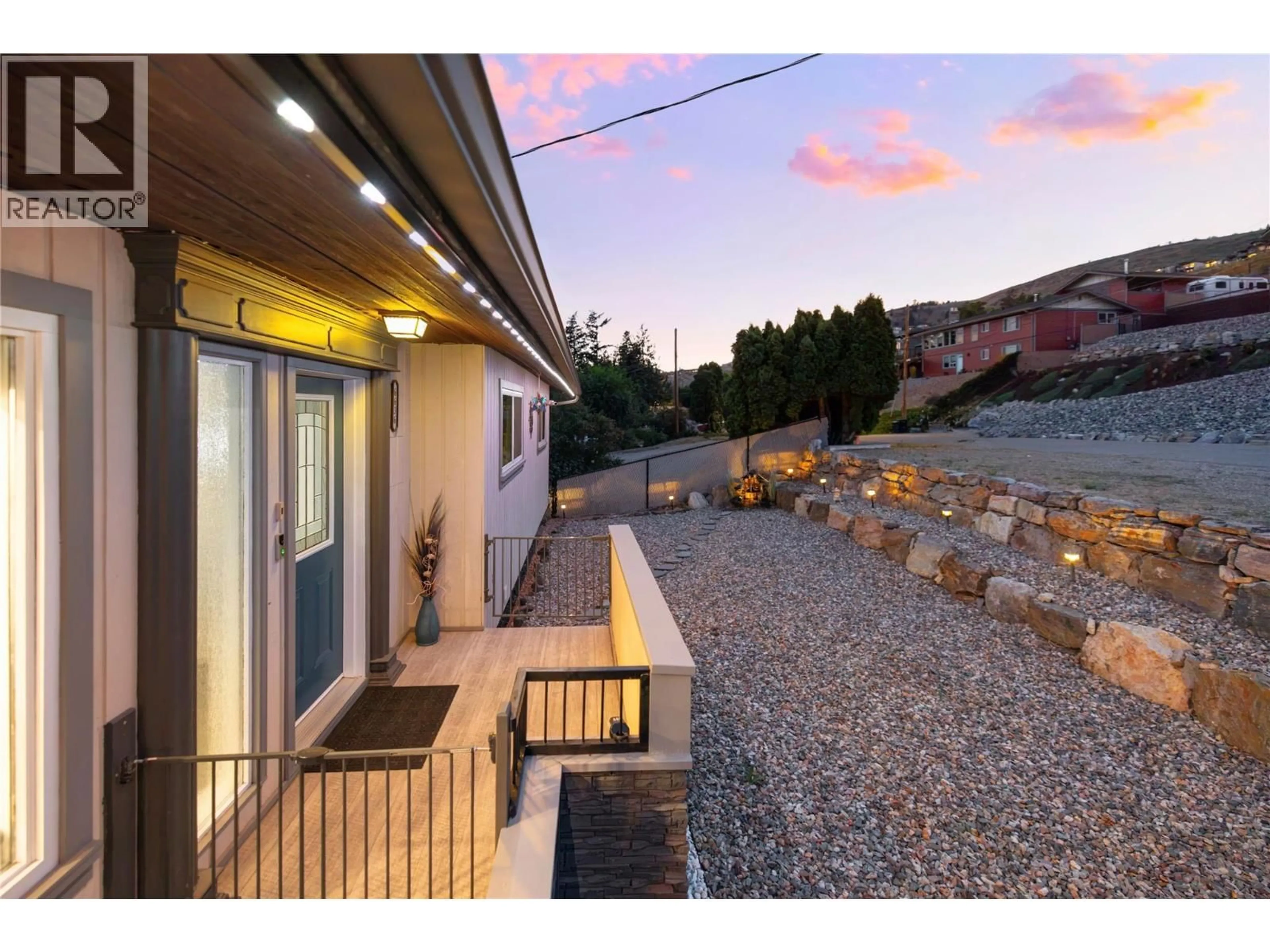 Patio, street for 6636 SOUTHWIND ROAD, Vernon British Columbia V1H1B7