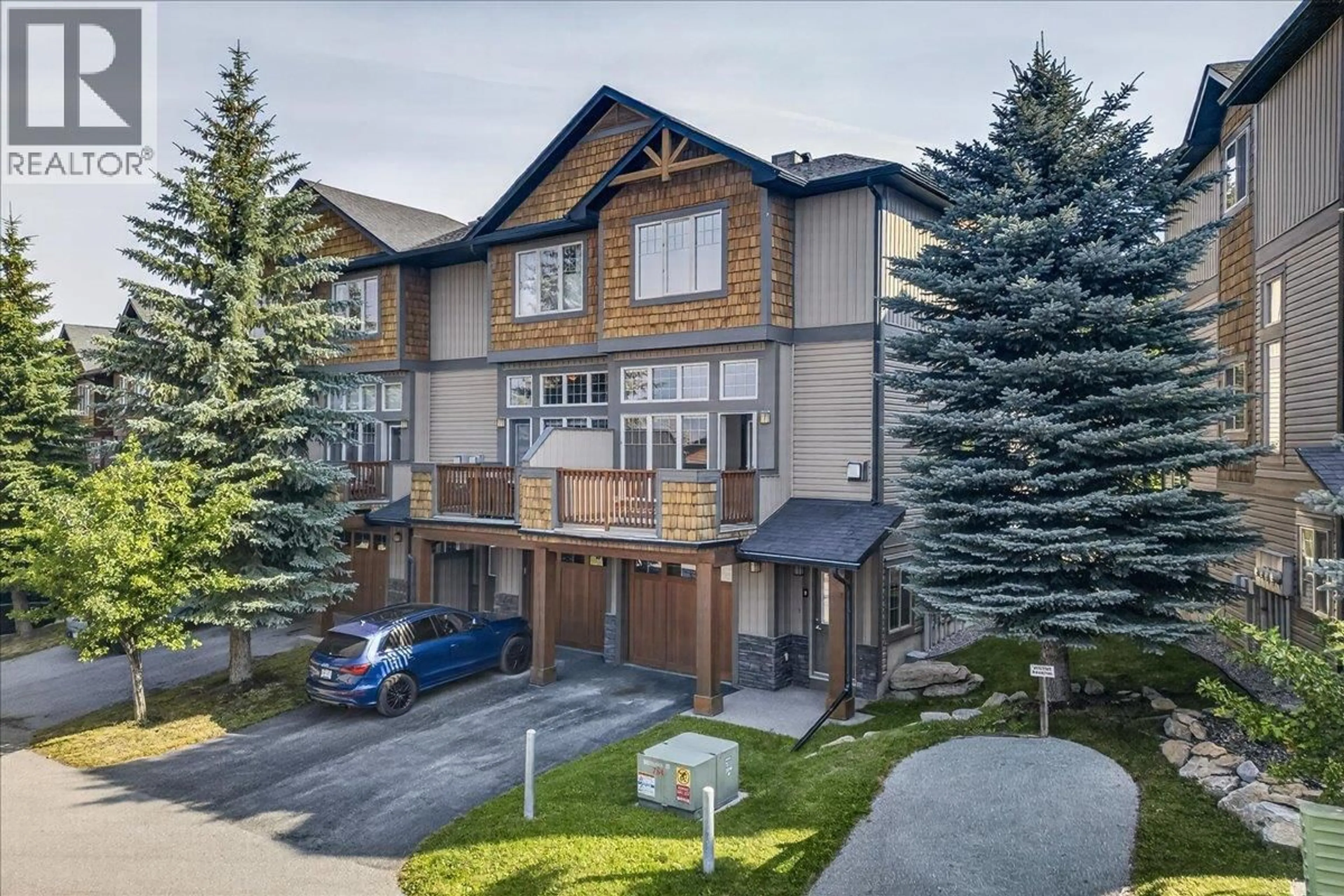 A pic from outside/outdoor area/front of a property/back of a property/a pic from drone, unknown for 9 - 4840 BORREGO RIDGE ROAD, Radium Hot Springs British Columbia V0A1M0