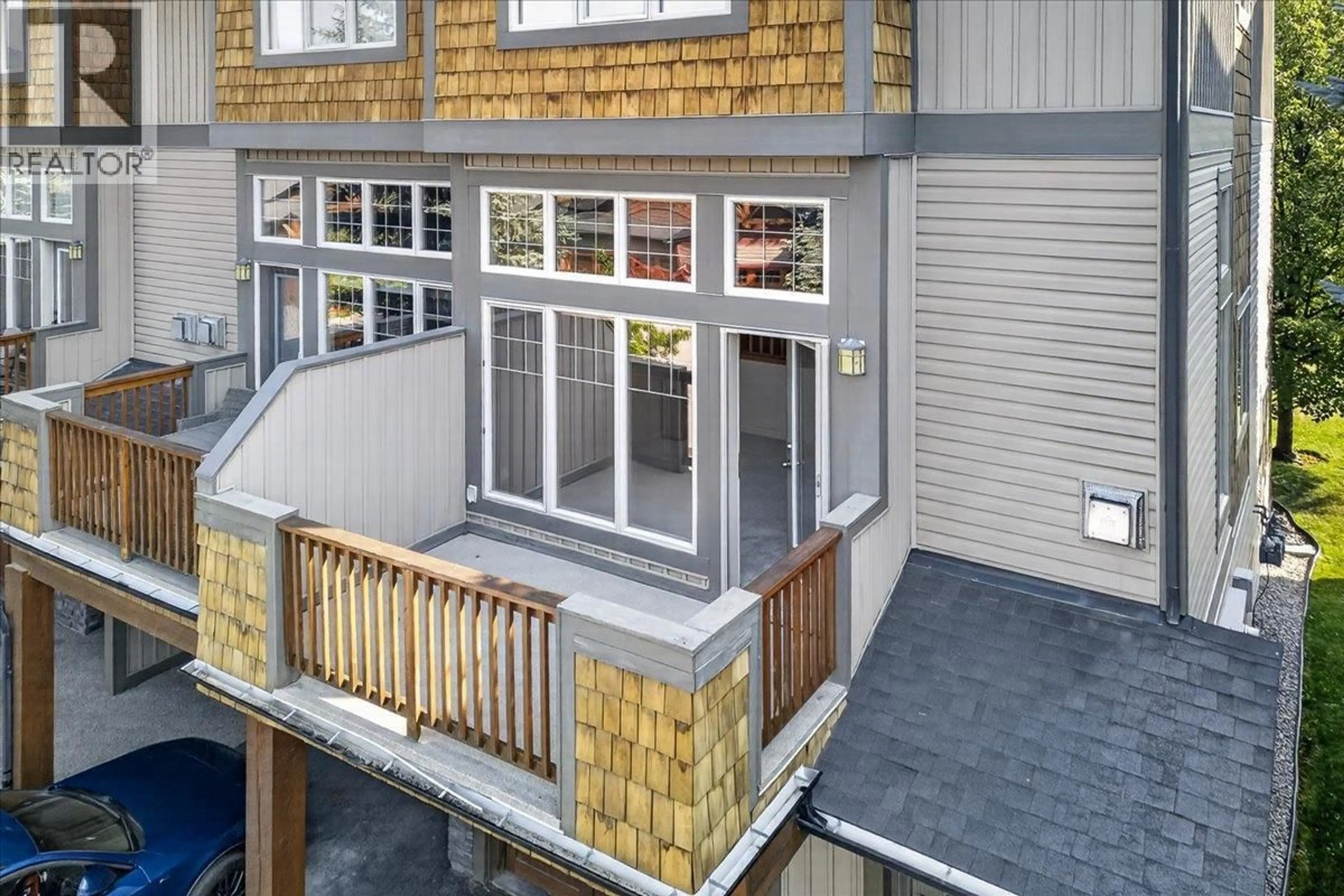 Home with vinyl exterior material, street for 9 - 4840 BORREGO RIDGE ROAD, Radium Hot Springs British Columbia V0A1M0