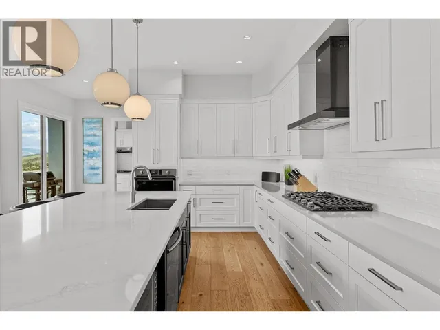 980 LEDGEVIEW COURT, Kelowna 5