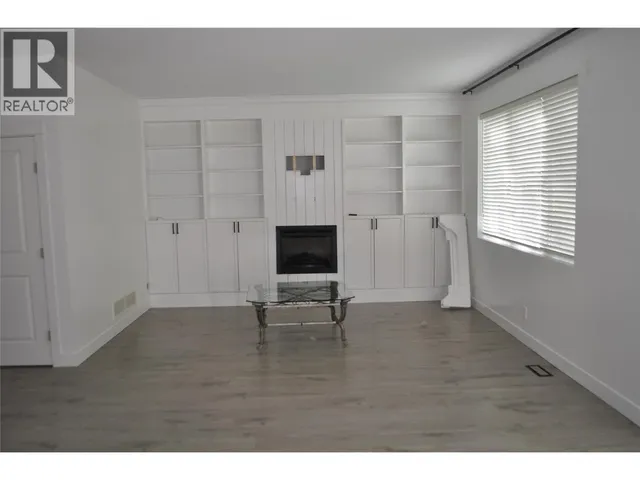 2012 ELKRIDGE DRIVE, West Kelowna 3