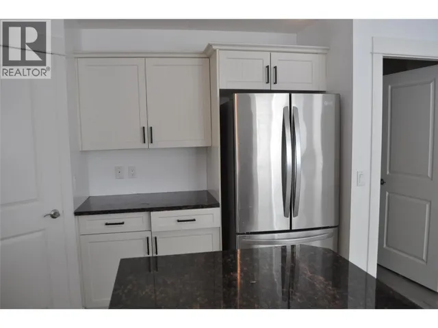 2012 ELKRIDGE DRIVE, West Kelowna 4