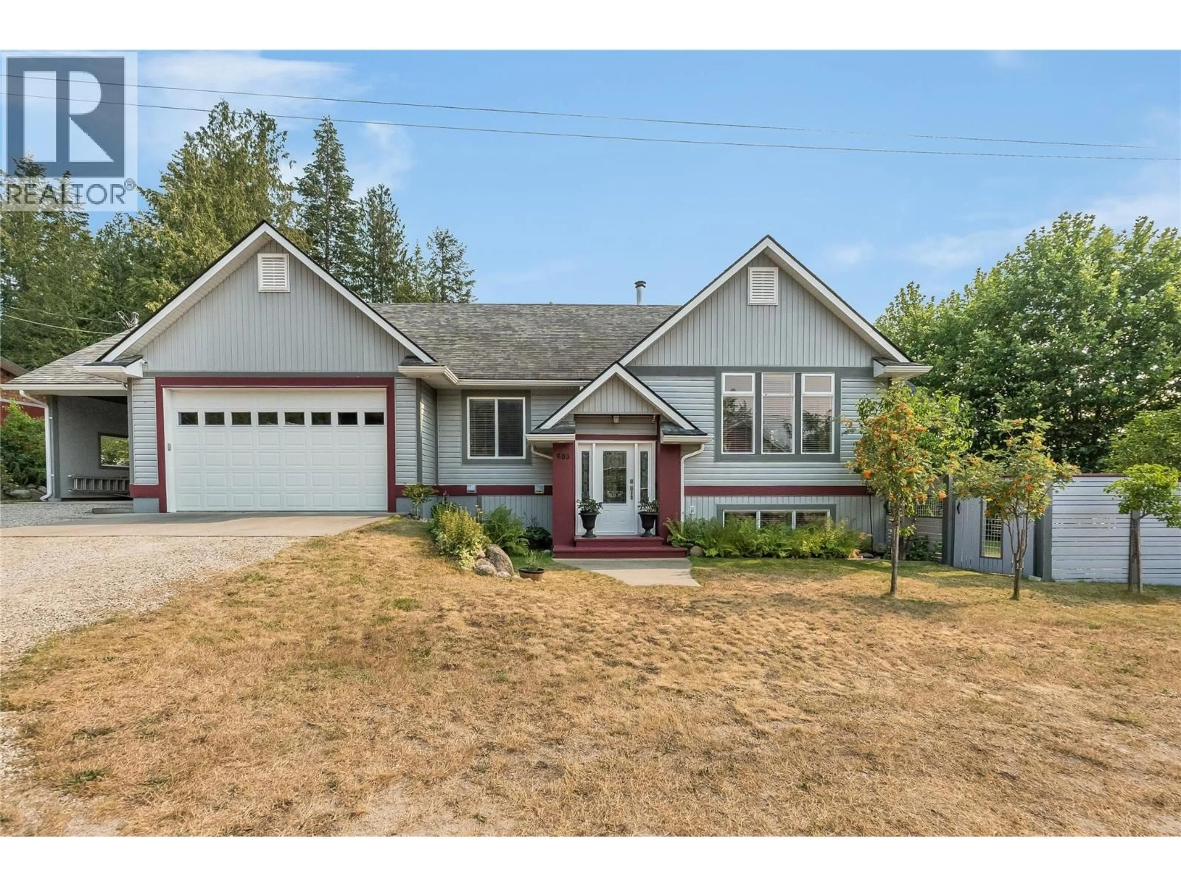 Home with vinyl exterior material, street for 603 FLETCHER AVENUE, Slocan British Columbia V0G2C0