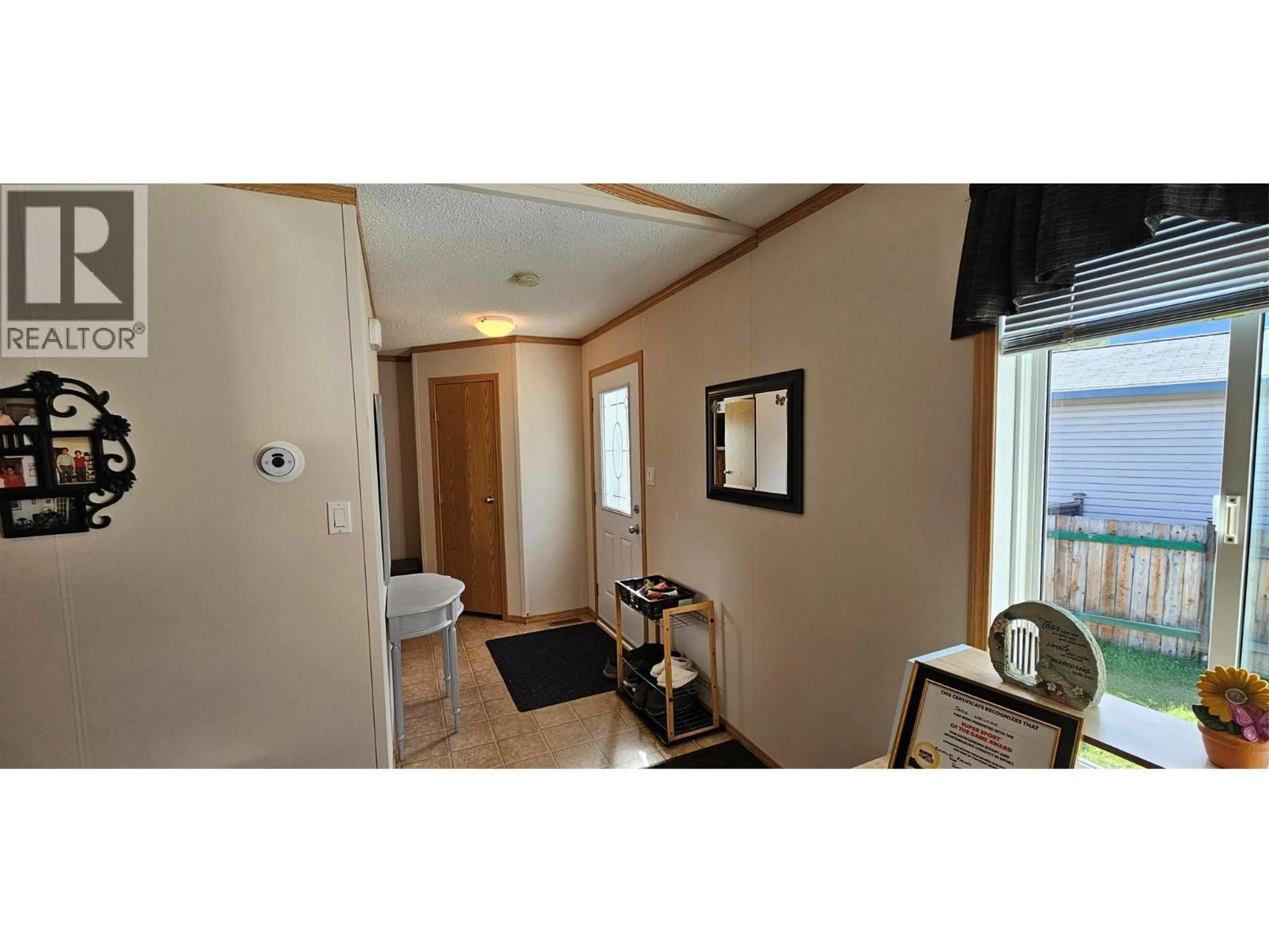 Indoor entryway for 151 - 100 ASPEN DRIVE, Sparwood British Columbia V0B2G0