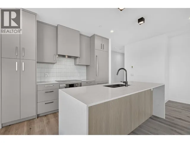 1303 - 3300 LAKESHORE ROAD, Kelowna 5