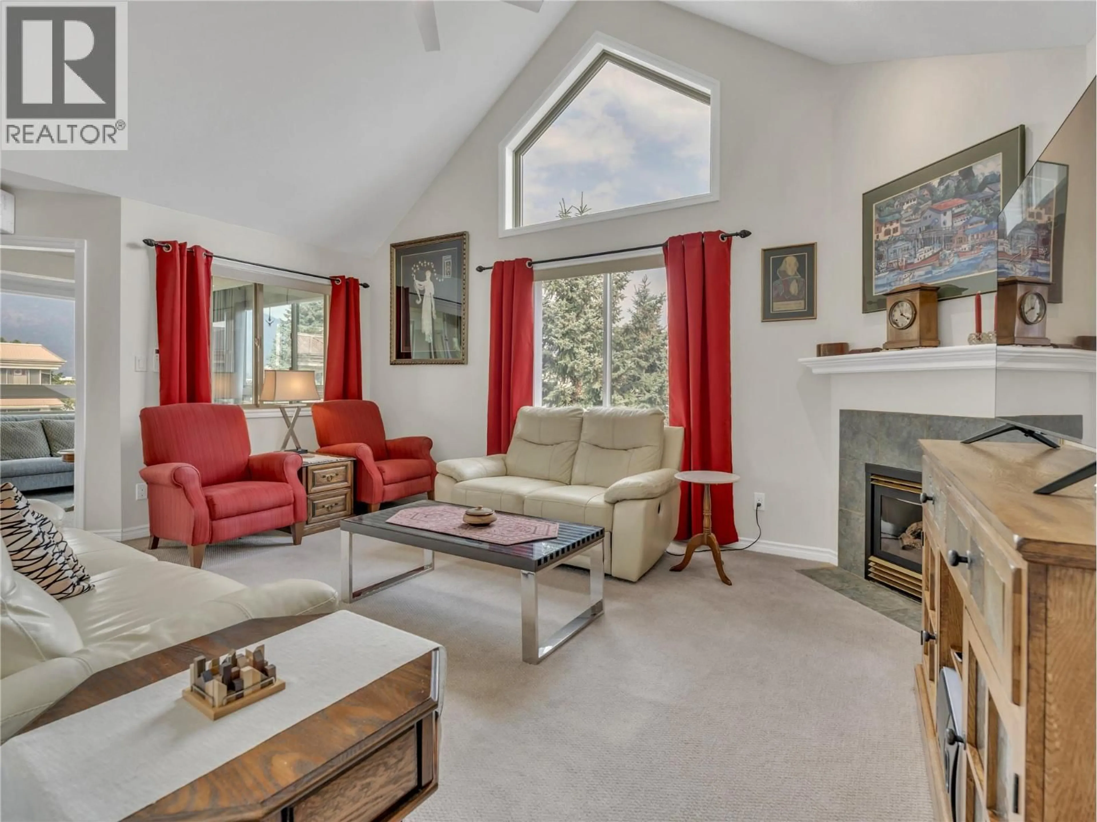 Living room with furniture, unknown for 307 - 8416 JUBILEE ROAD, Summerland British Columbia V0H1Z5