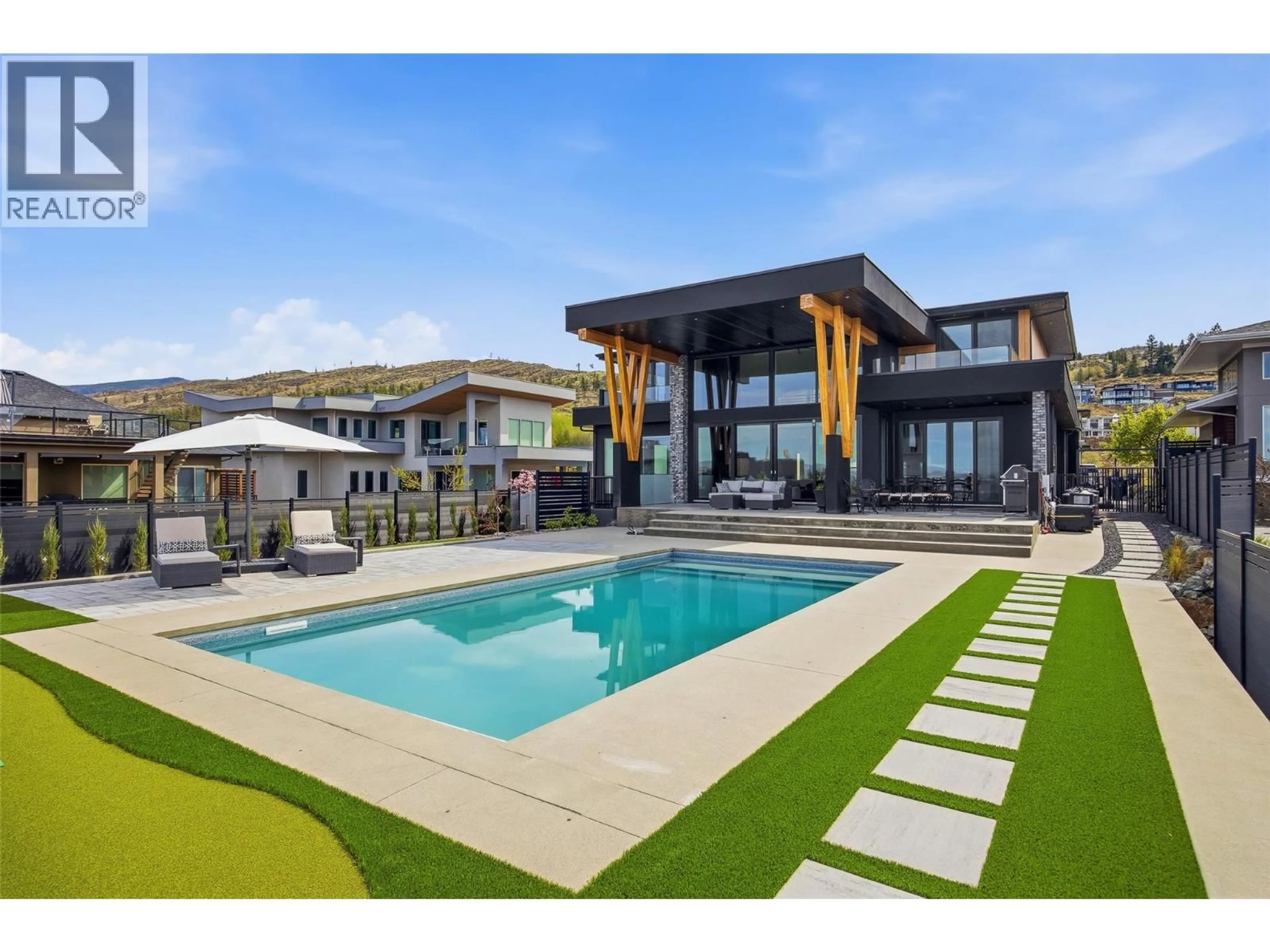 Pool for 466 SWAN DRIVE, Kelowna British Columbia V1W5L9