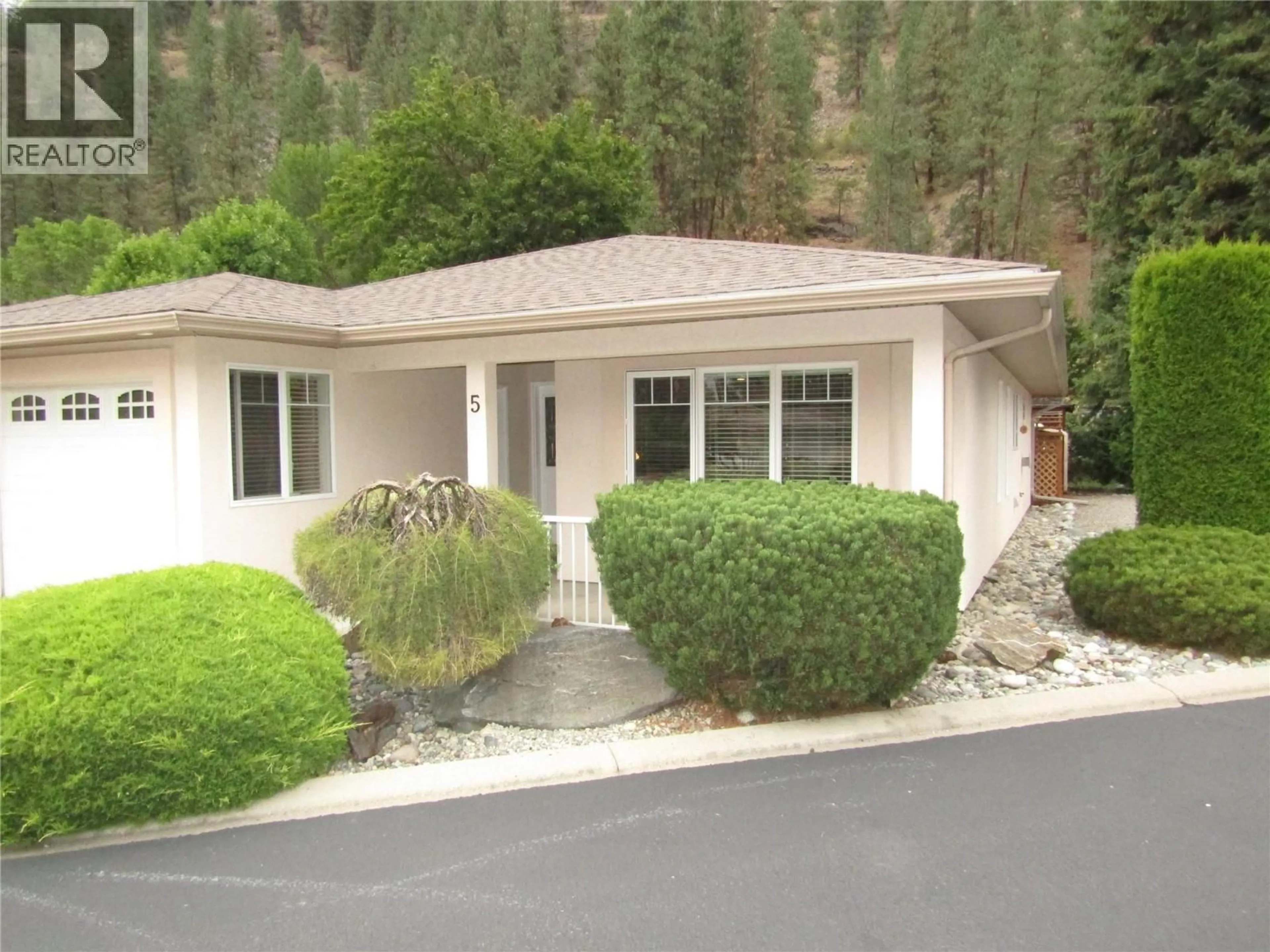 Home with vinyl exterior material, mountain view for #5 - 707 76TH AVENUE, Grand Forks British Columbia V0H1H0