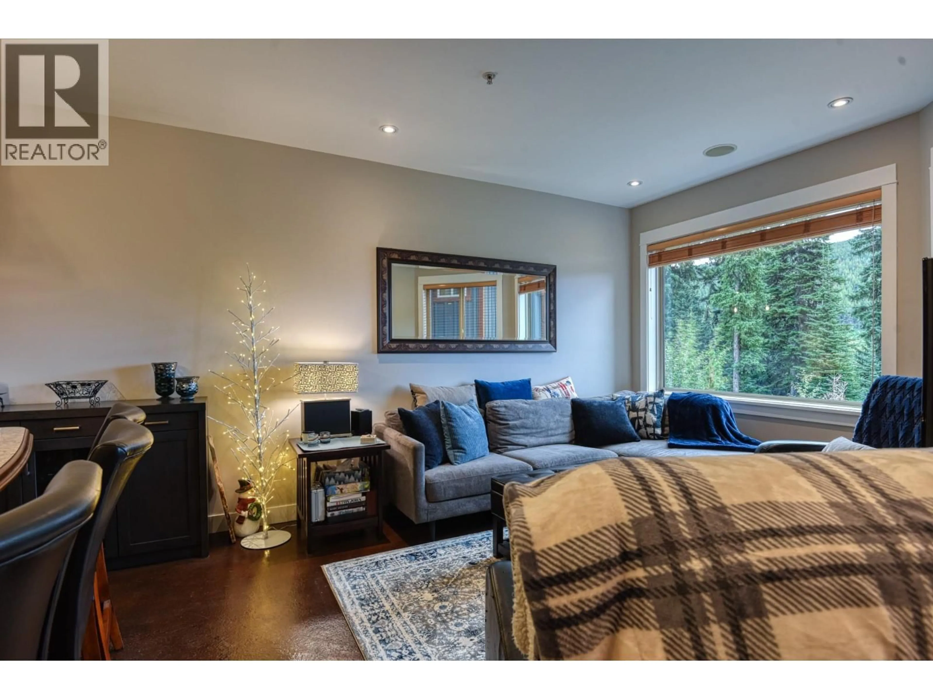 Unknown for 12 - 306 CREEKVIEW ROAD, Apex Mountain British Columbia V0H1K0