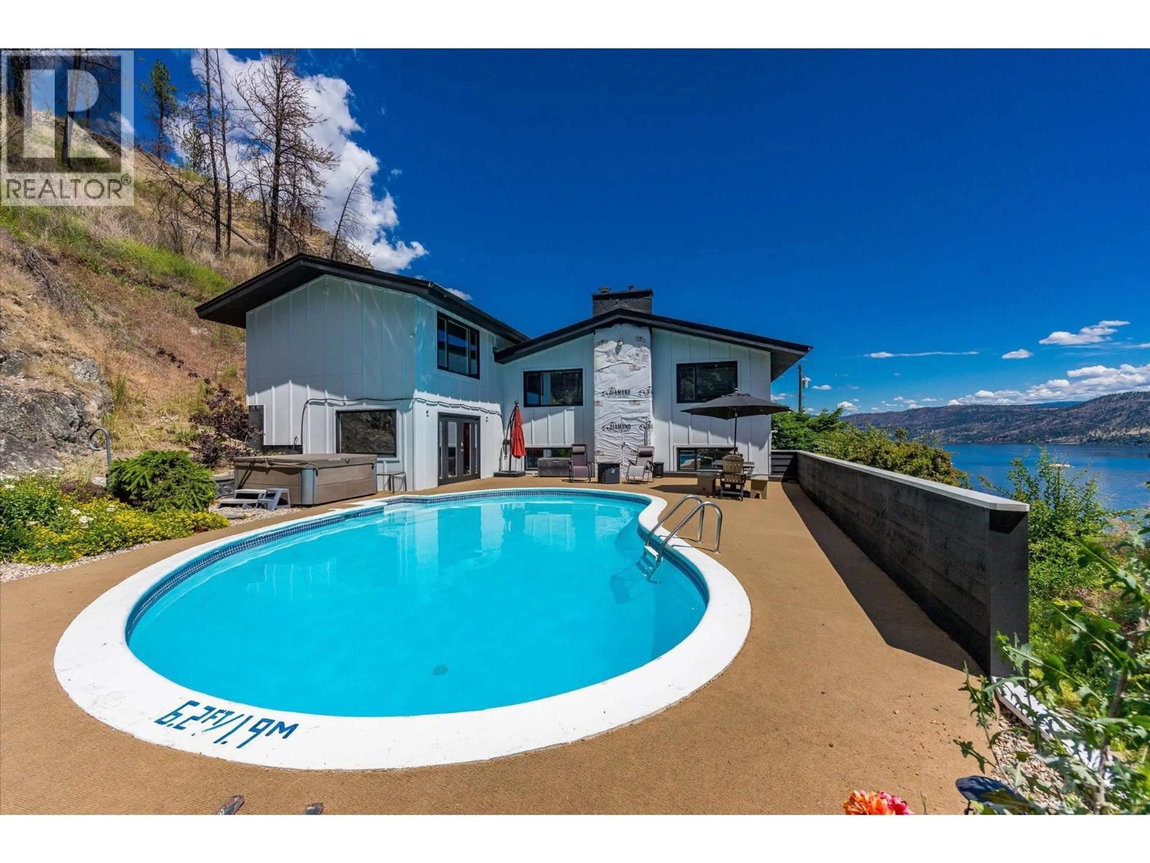 Pool for 1084 WESTSIDE ROAD SOUTH, West Kelowna British Columbia V1Z3S1