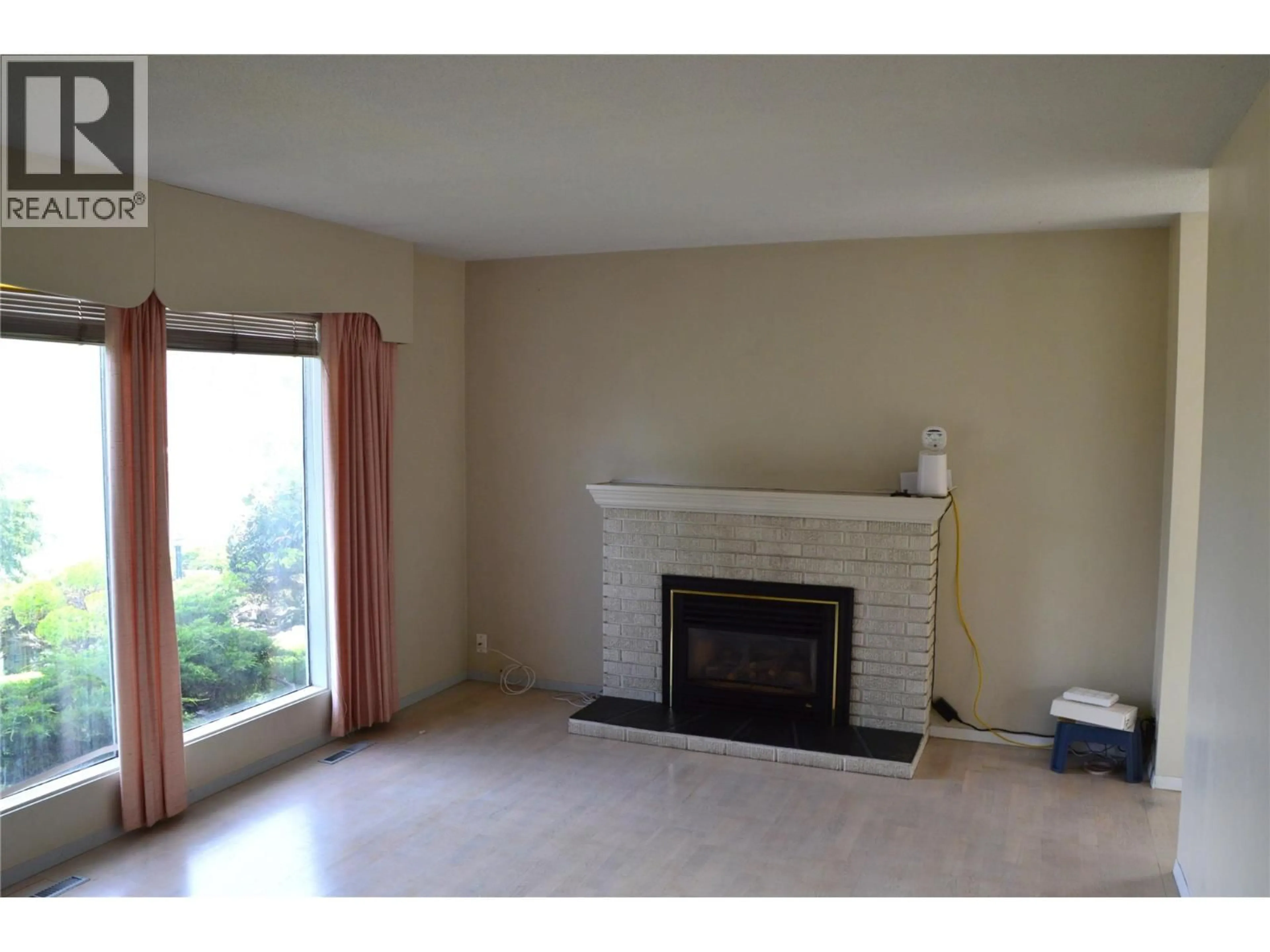 A pic of a room for 507 STRATHCONA TERRACE, Kamloops British Columbia V2C1C2