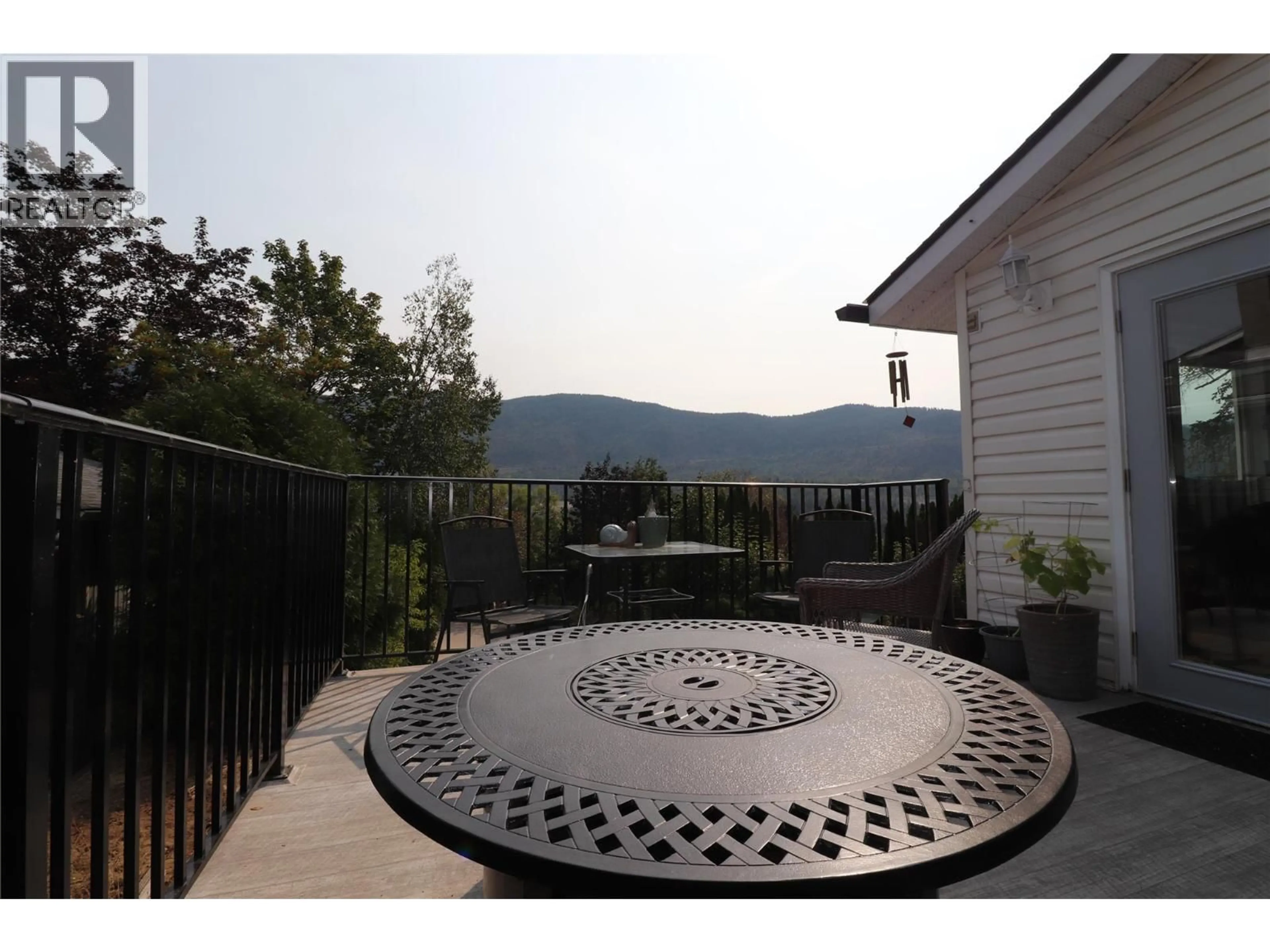 Patio, mountain view for 3702 9TH AVENUE, Castlegar British Columbia V1N3T2