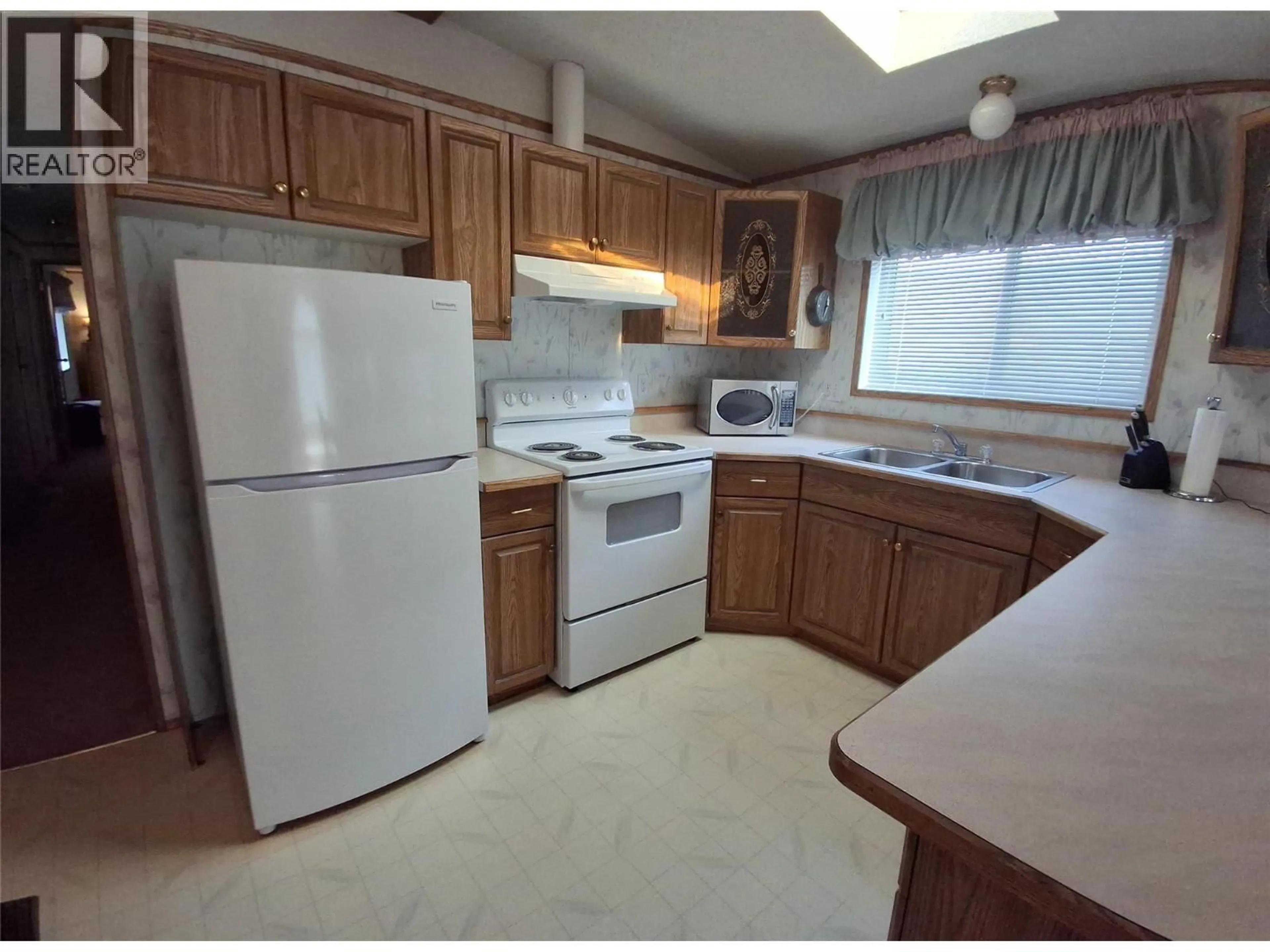 Standard kitchen, unknown for 28 - 161 SHUSWAP AVENUE, Chase British Columbia V0E1M0