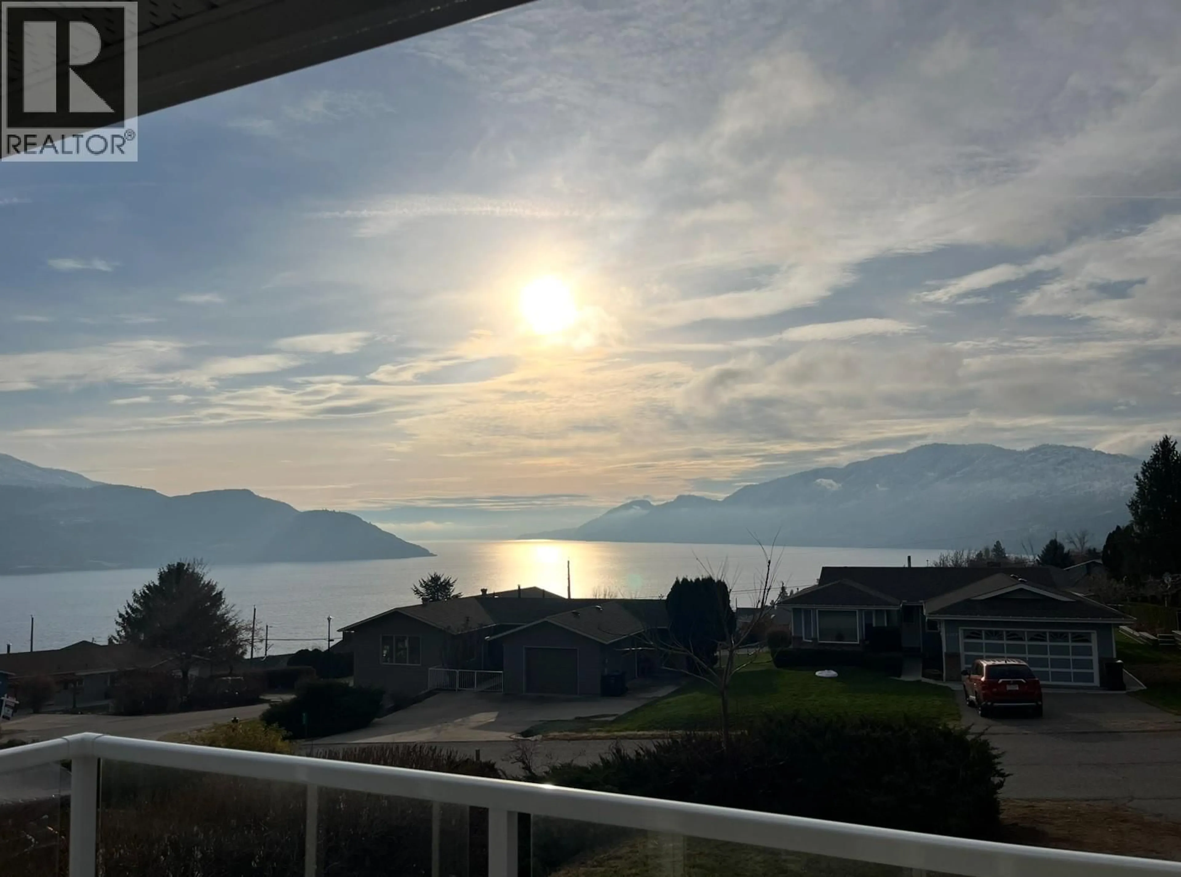 Balcony in the apartment, water/lake/river/ocean view for 6160 DAVIES CRESCENT, Peachland British Columbia V0H1X7