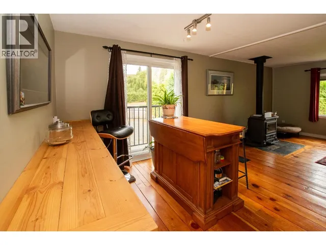 502 MARSHALL ROAD, Merritt 5