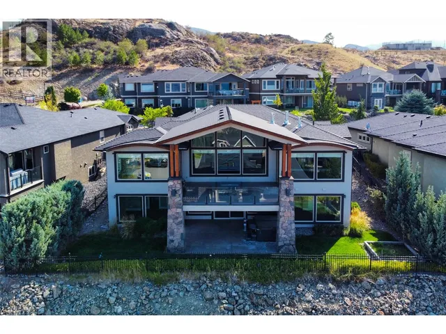 1002 HEWETSON AVENUE, Kelowna 5