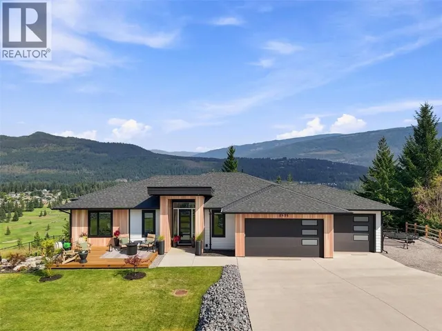 2486 HIGHLANDS DRIVE, South Shuswap 2