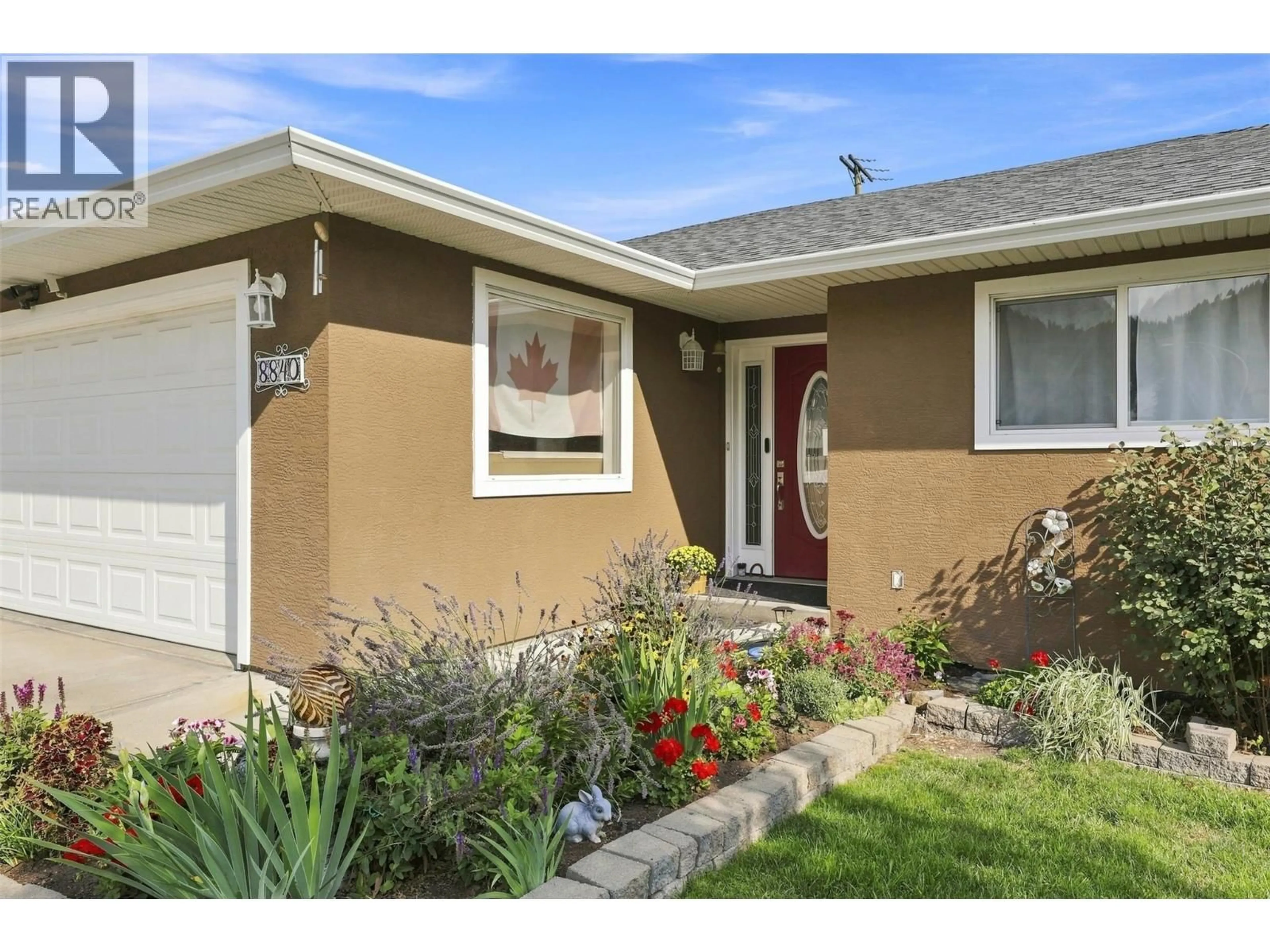 Home with vinyl exterior material, street for 8840 BADGER DRIVE, Kamloops British Columbia V2C6V2