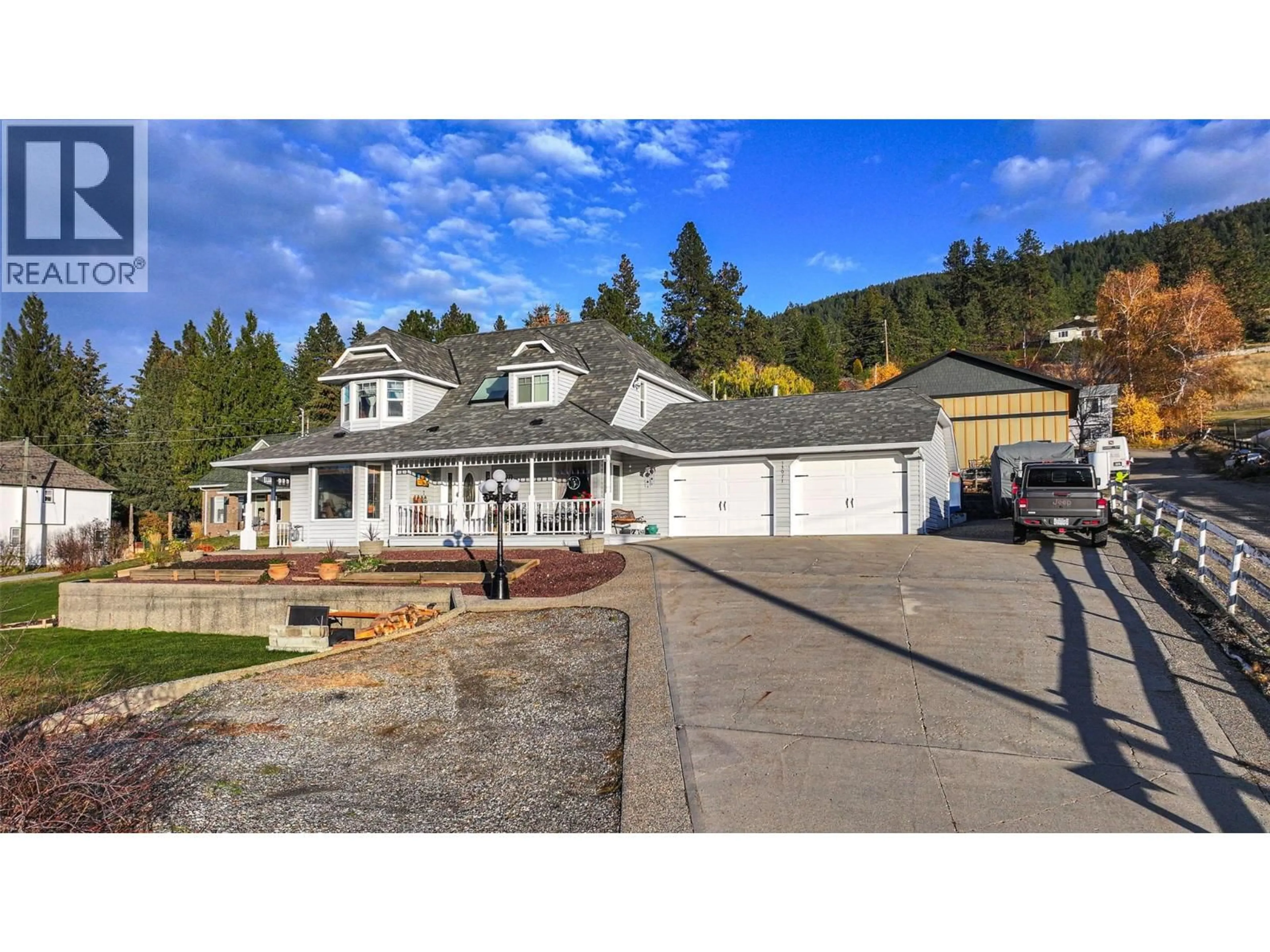 A pic from outside/outdoor area/front of a property/back of a property/a pic from drone, unknown for 13071 TREWHITT ROAD EAST, Lake Country British Columbia V4V2B1