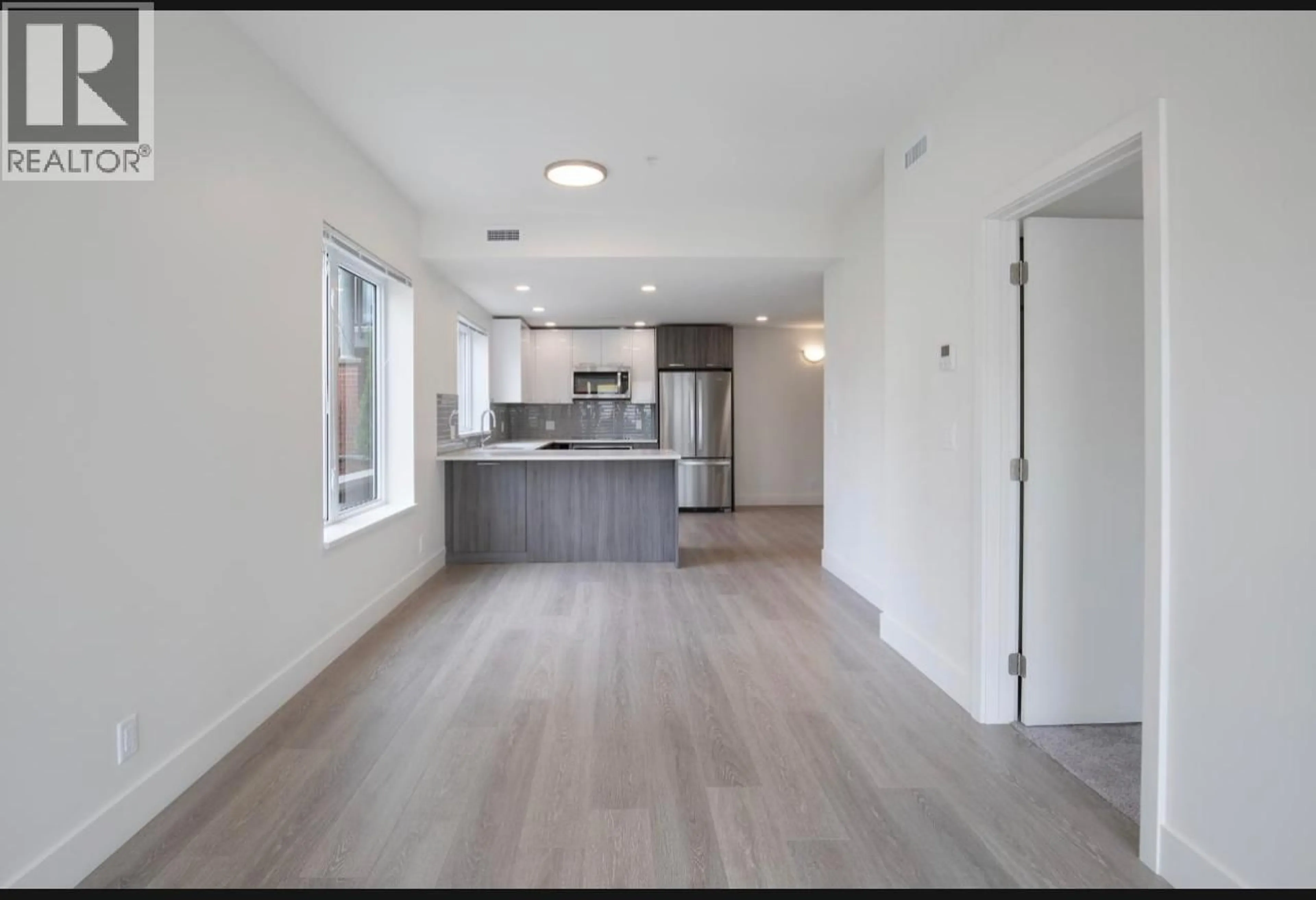 Unknown for 106 - 885 UNIVERSITY DRIVE, Kamloops British Columbia V2C0K2