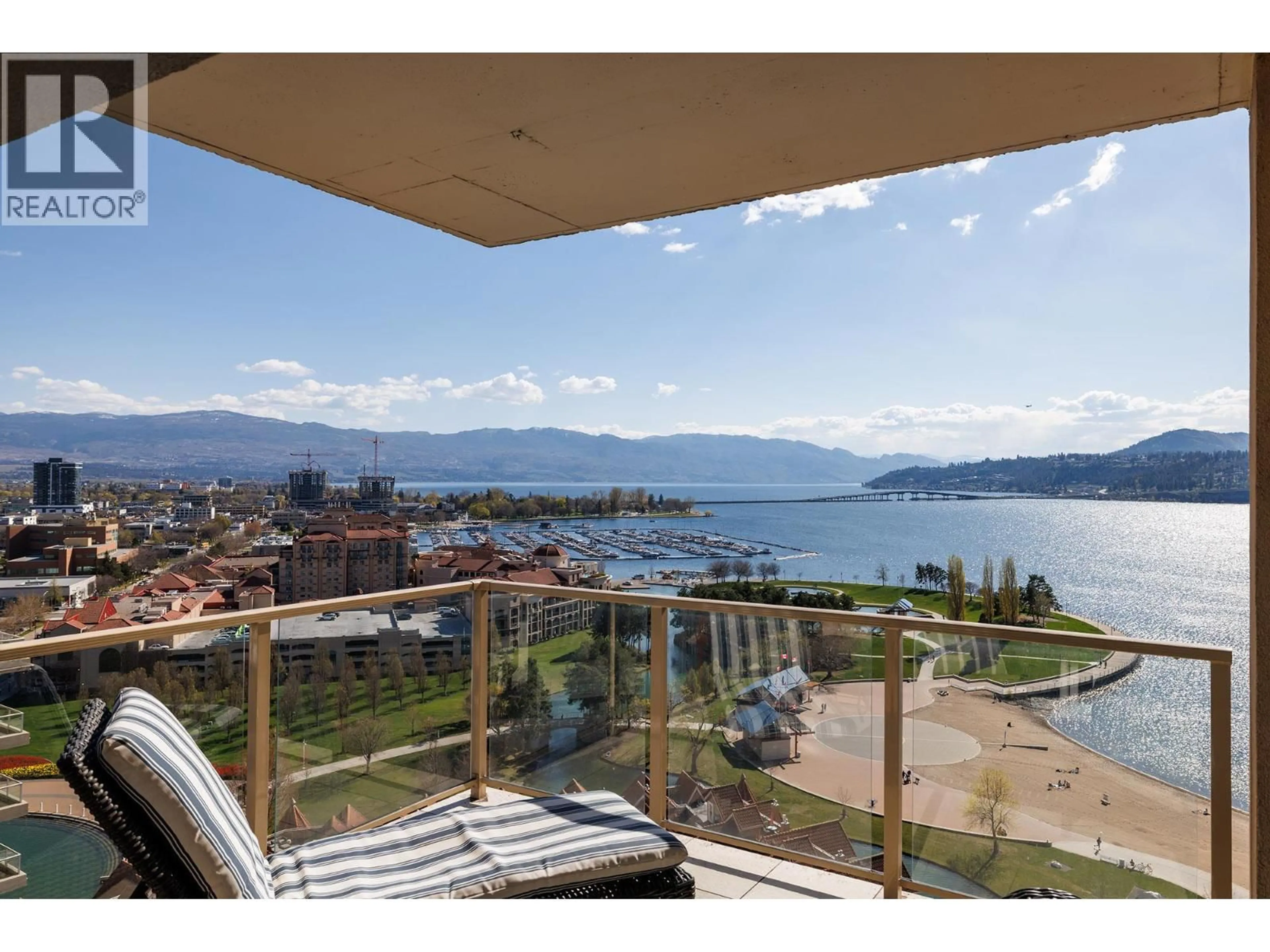 Balcony in the apartment, water/lake/river/ocean view for 1702 - 1128 SUNSET DRIVE, Kelowna British Columbia V1Y9W7