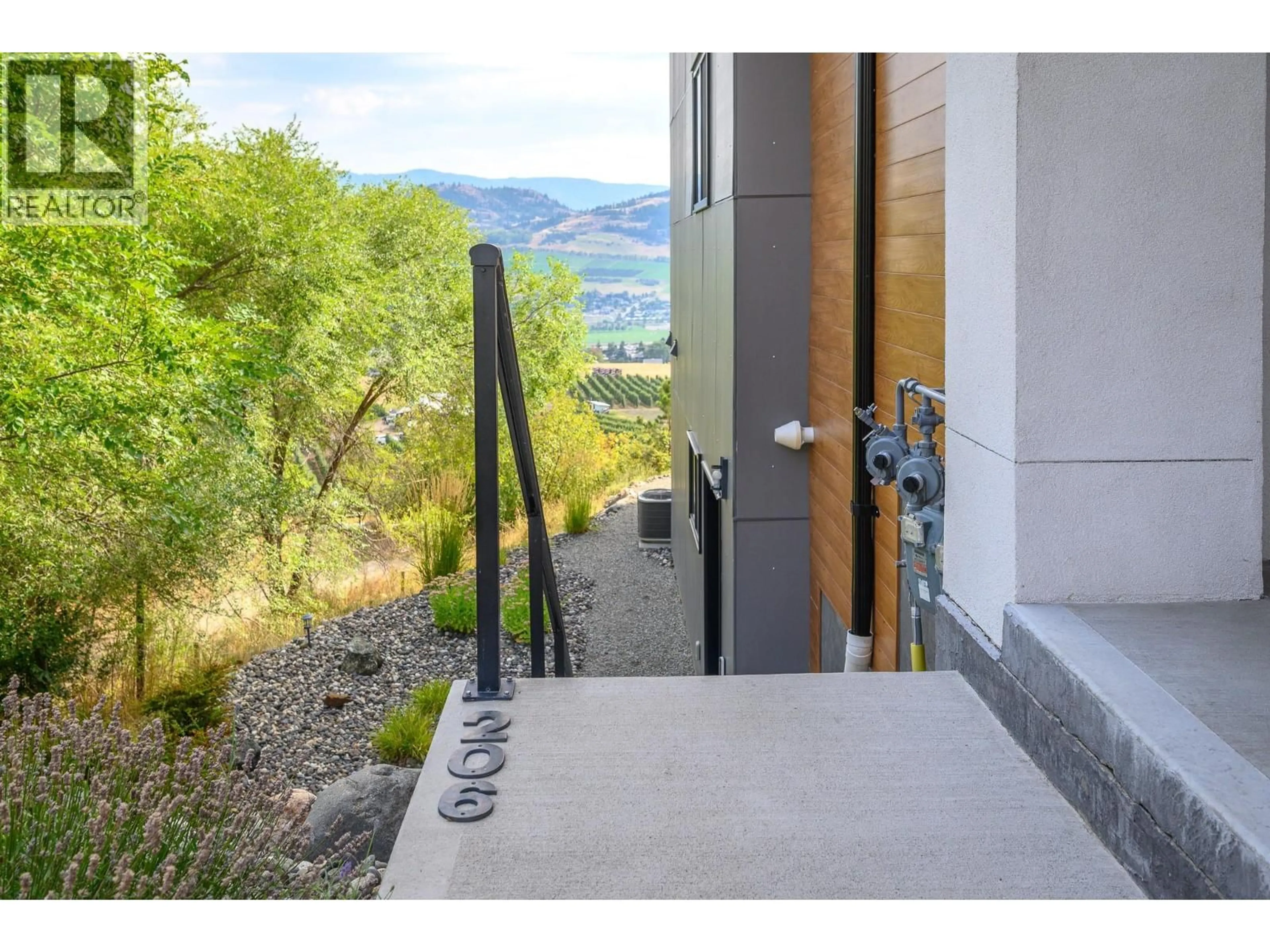 Unknown for 206 VINEYARD WAY, Vernon British Columbia V1H1Z7