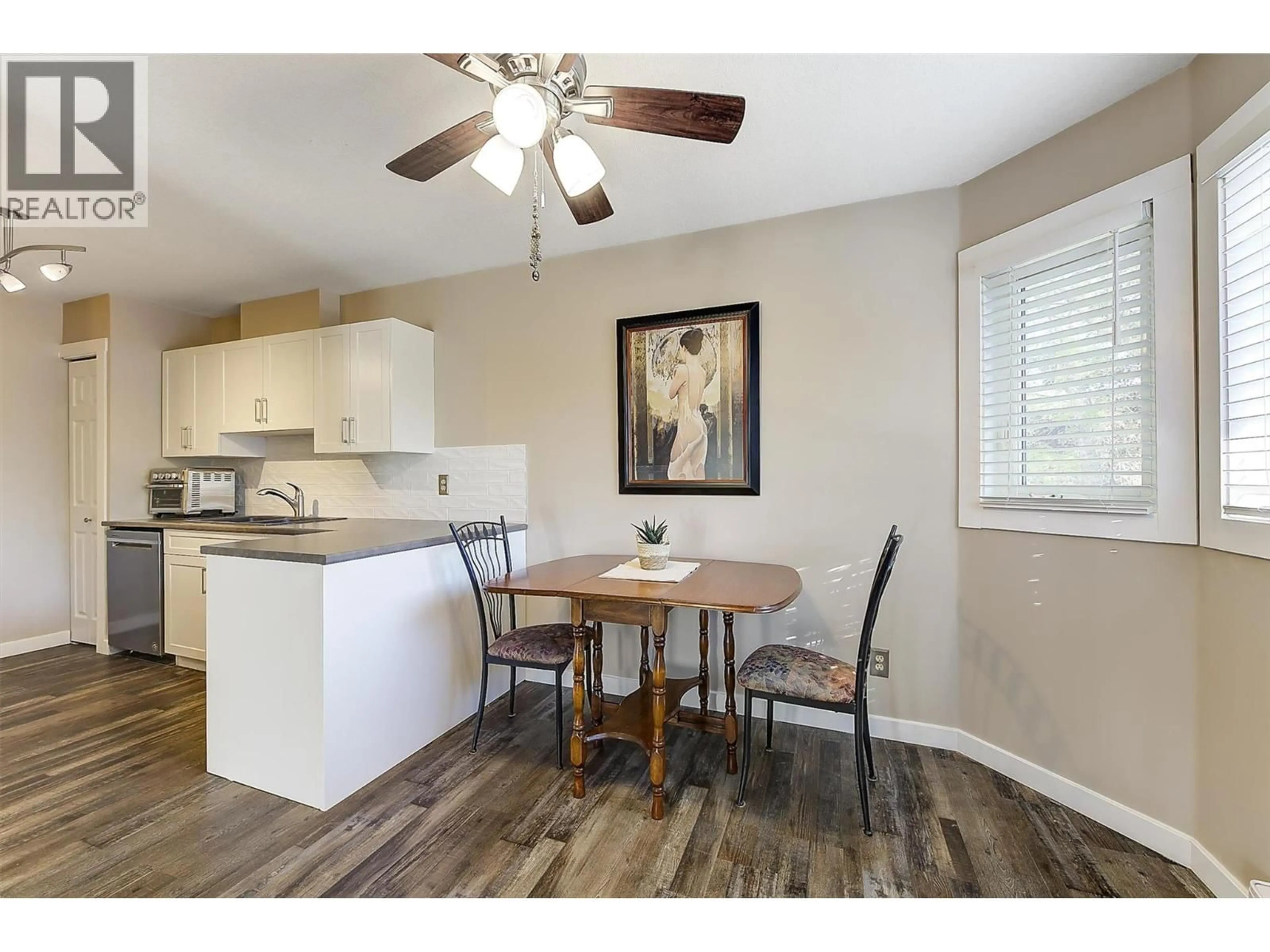 Unknown for 216 - 3842 GORDON DRIVE, Kelowna British Columbia V1W3G4