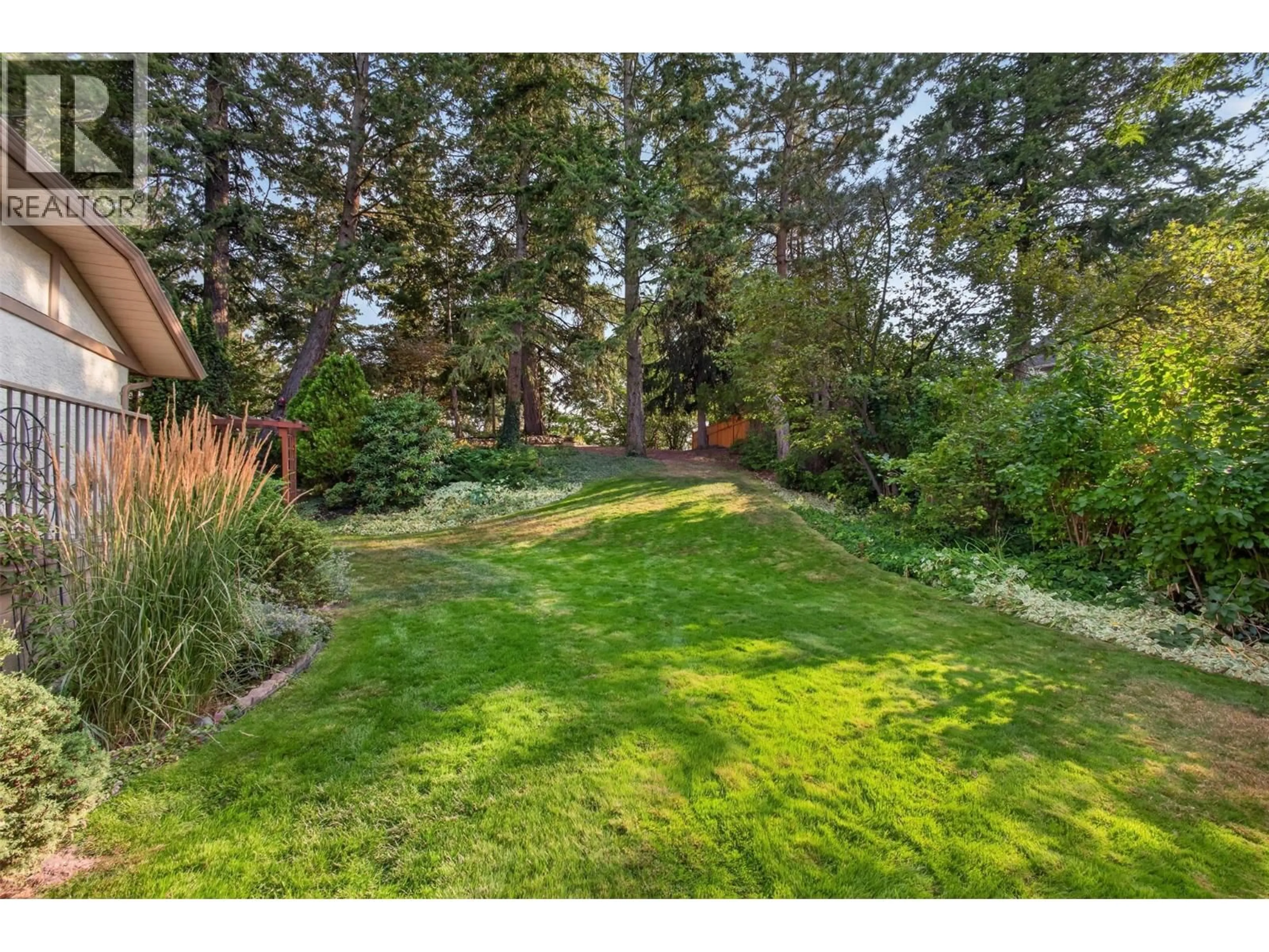 Patio, forest/trees view for 3931 TODD ROAD, Kelowna British Columbia V1W4B3