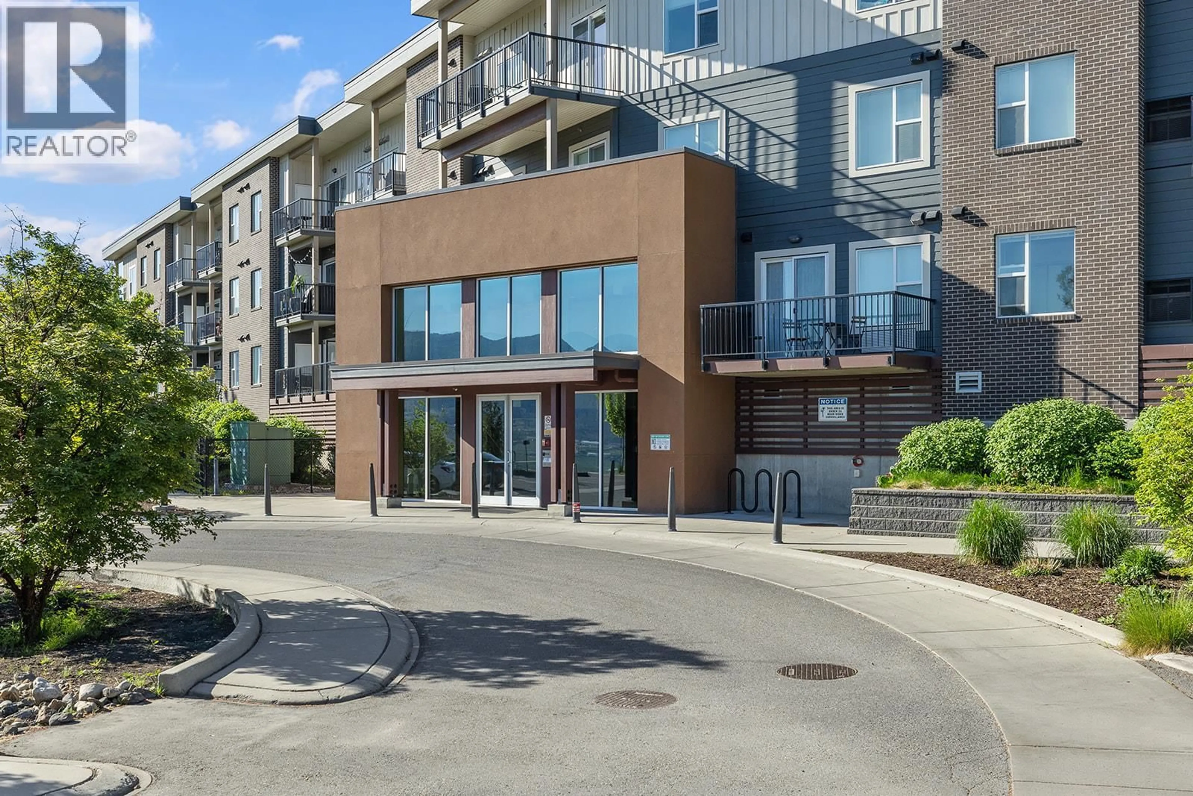 Patio, street for 117 - 935 ACADEMY WAY, Kelowna British Columbia V1V3C9
