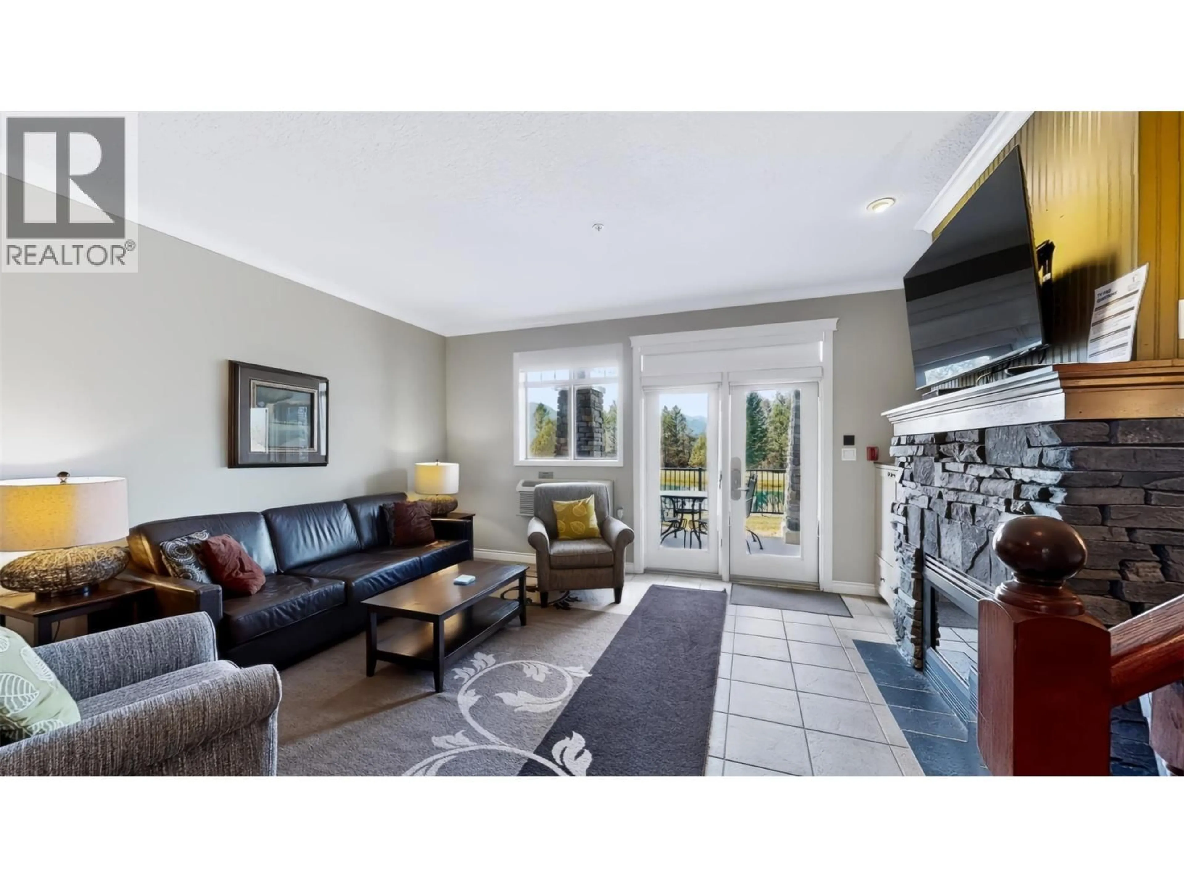 Living room with furniture, unknown for 213 D - 200 BIGHORN BOULEVARD, Radium Hot Springs British Columbia V0A1M0