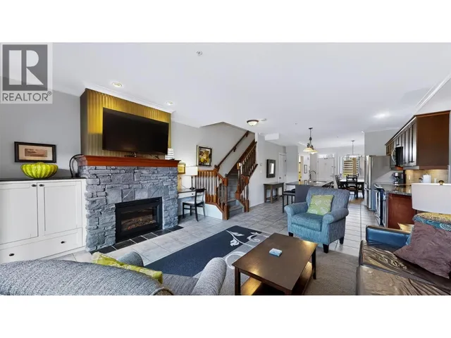 213 D - 200 BIGHORN BOULEVARD, Radium Hot Springs 5