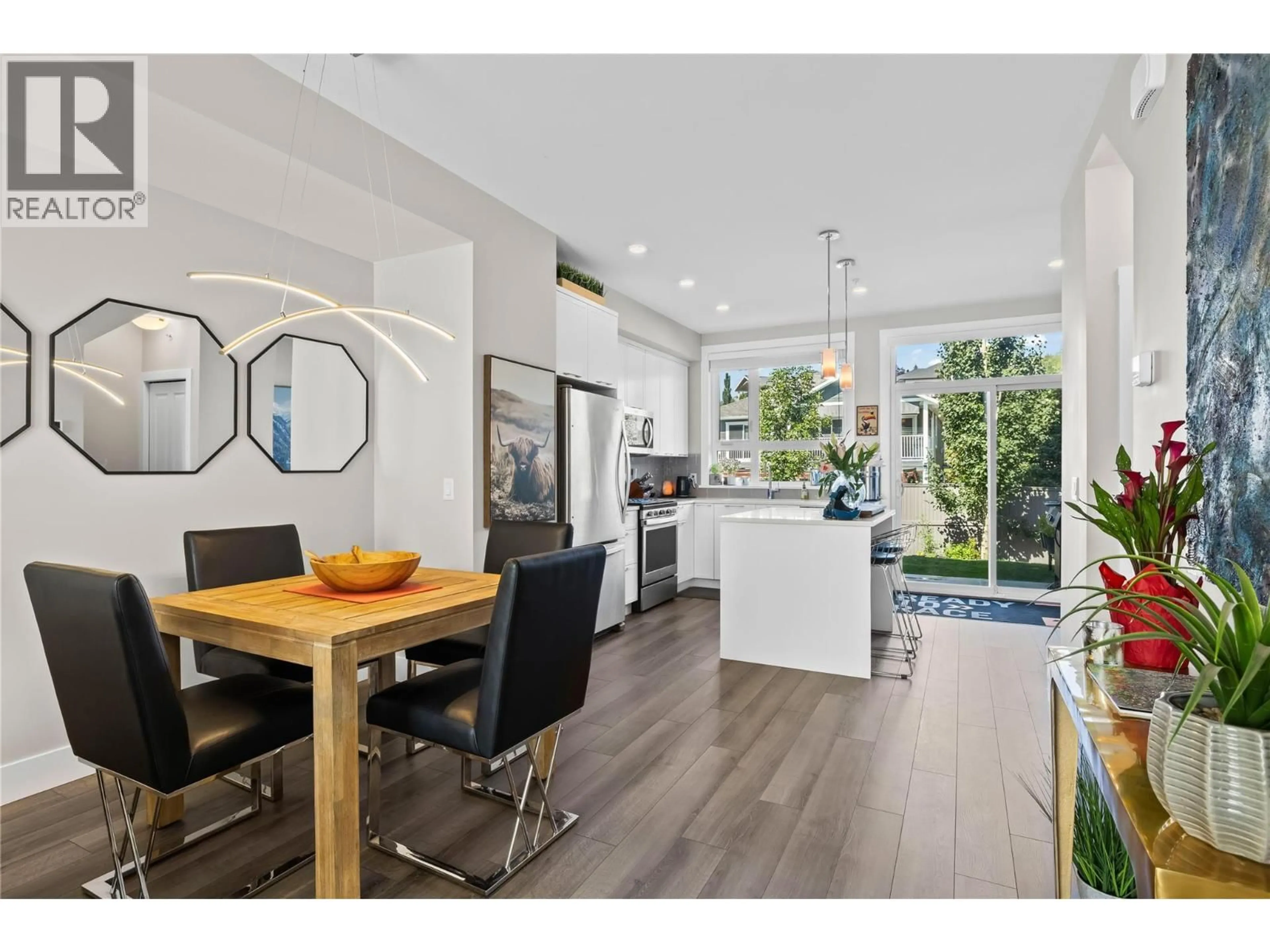 Open concept kitchen, wood/laminate floor for 52 - 13098 SHORELINE WAY, Lake Country British Columbia V4V0A8