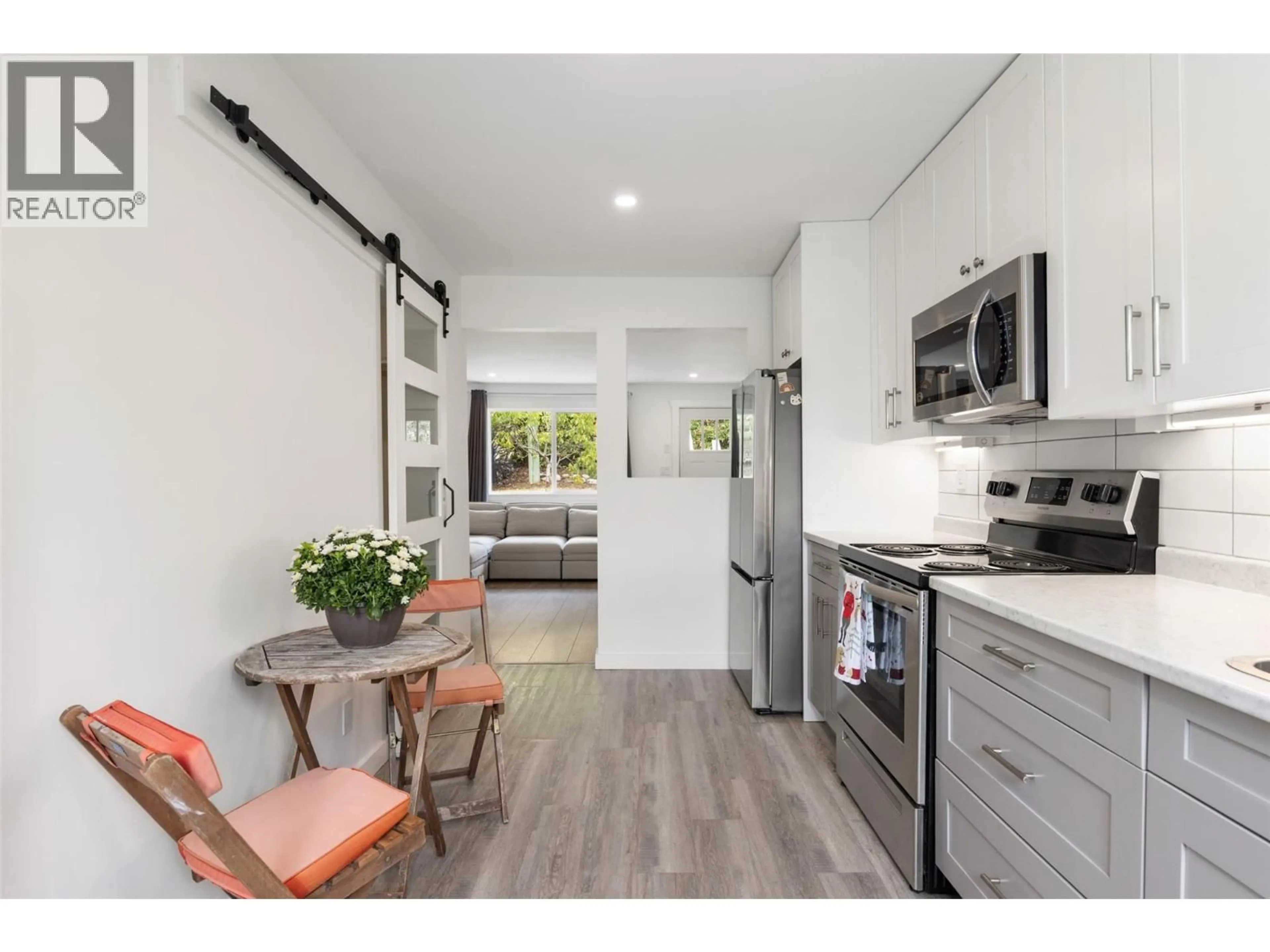 Open concept kitchen, unknown for 444 VICTORIA STREET, Lillooet British Columbia V0K1V0