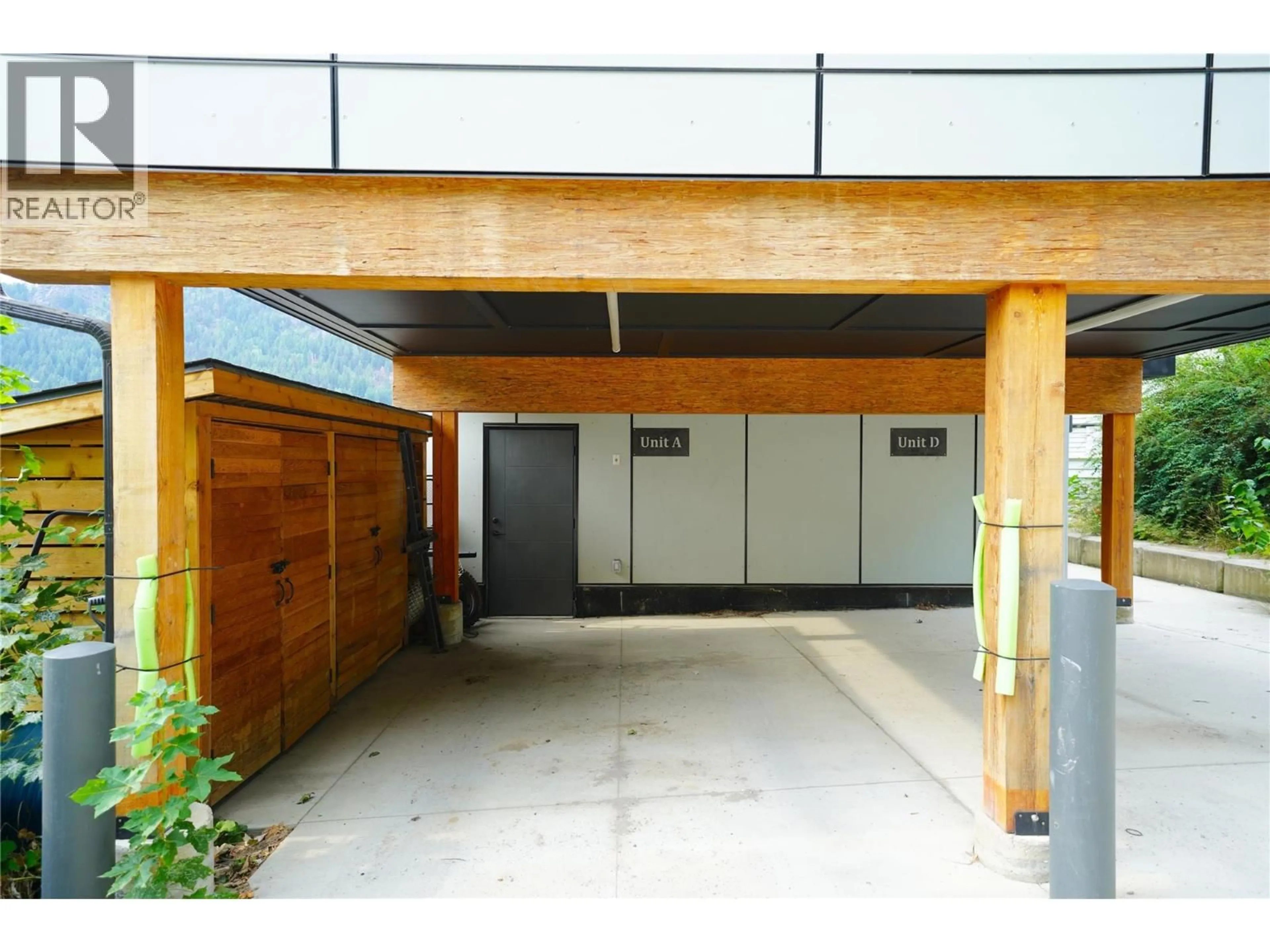 Indoor foyer for A - 920 FRONT STREET STREET, Nelson British Columbia V1L4C2