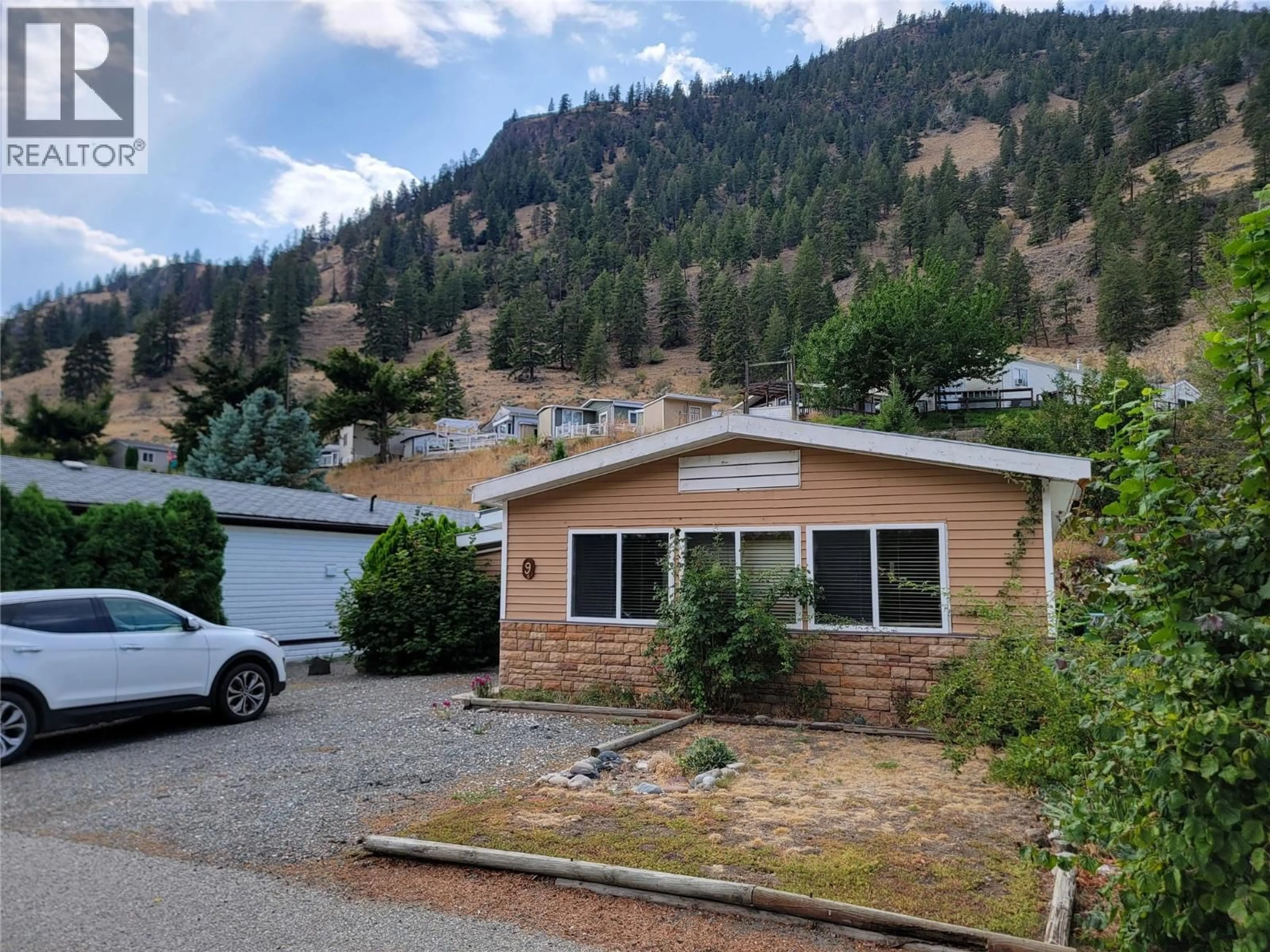 Home with vinyl exterior material, mountain view for 9 - 1292 HIGHWAY 3A OTHER, Keremeos British Columbia V0X1N4