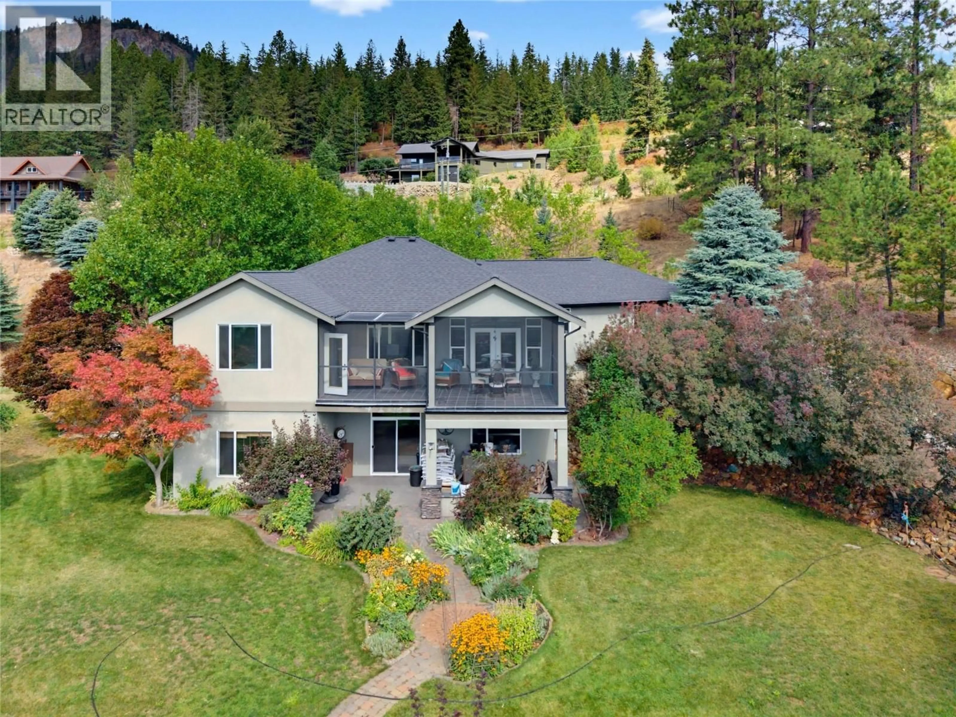 A pic from outside/outdoor area/front of a property/back of a property/a pic from drone, unknown for 2708 SUNRIDGE PLACE, Tappen British Columbia V0E2X3