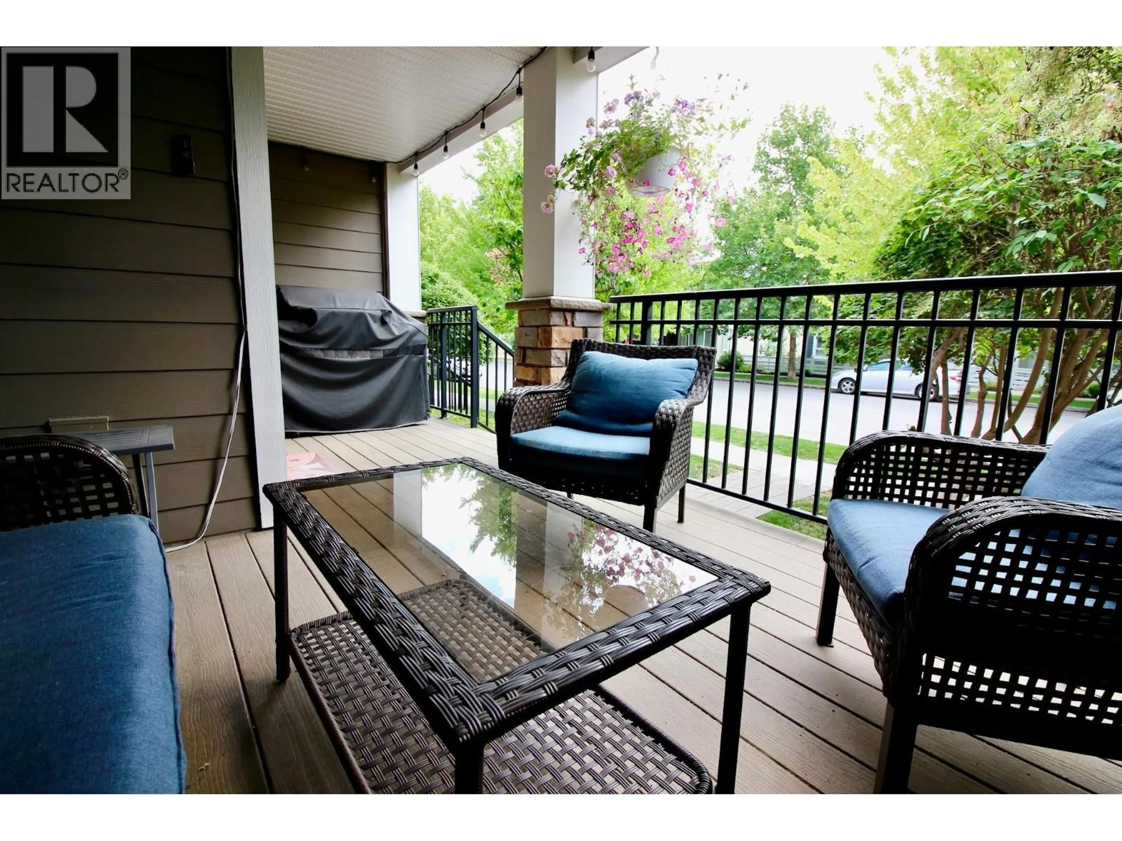 Patio, water/lake/river/ocean view for 6 - 600 BOYNTON PLACE, Kelowna British Columbia V1V3B8