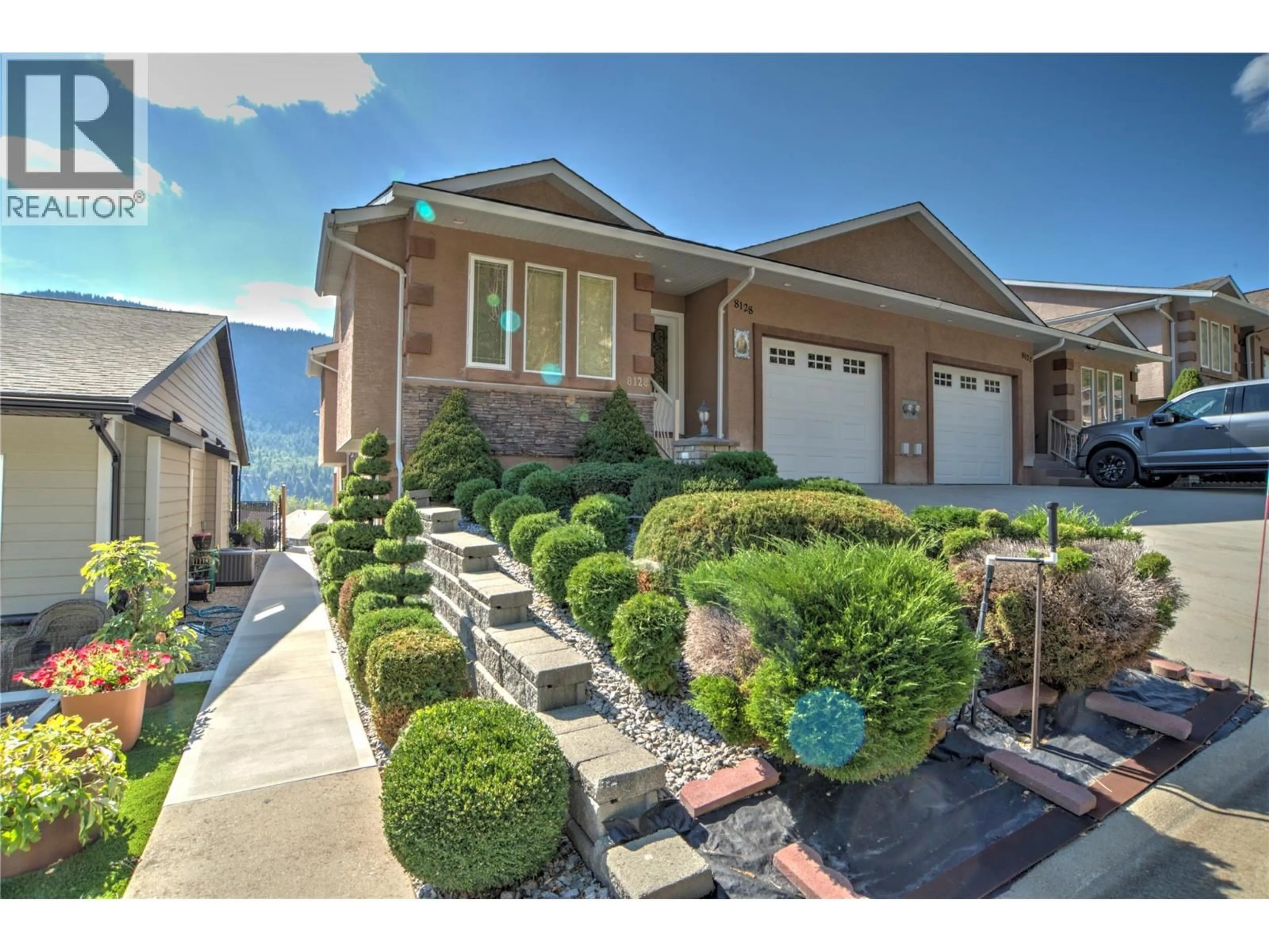 Home with brick exterior material, street for 8128 BIRCHWOOD DRIVE, Trail British Columbia V1R4Y3